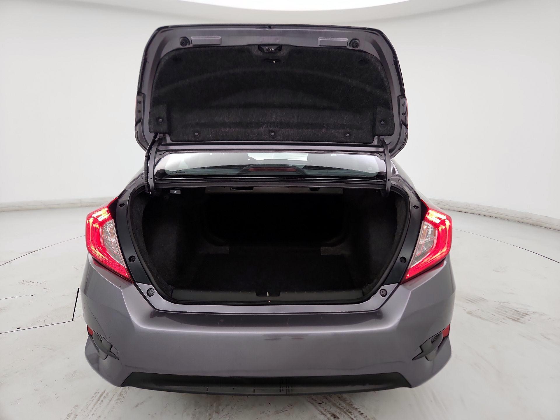 Thumbnail: 2016 Honda Civic - 19