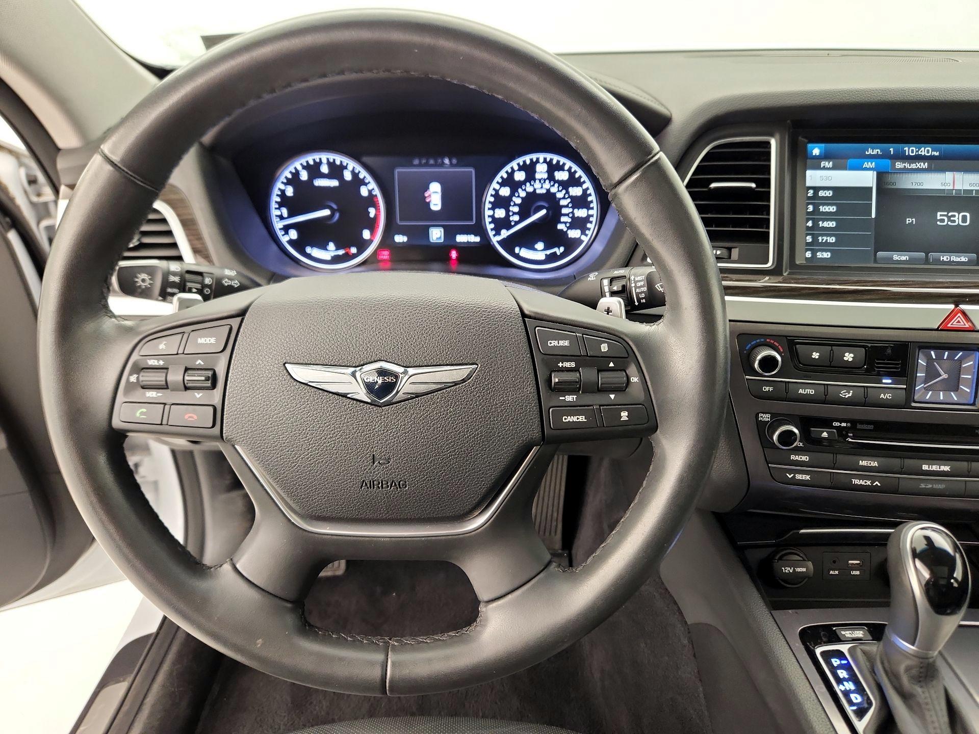 Thumbnail: 2017 Genesis G80 - 10