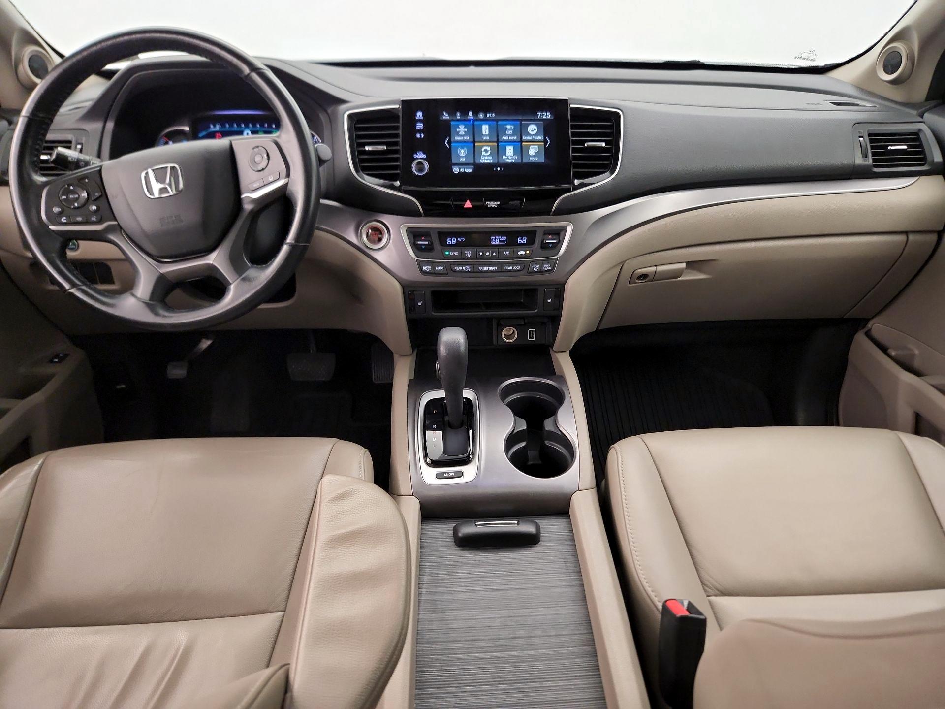 Thumbnail: 2019 Honda Pilot - 9