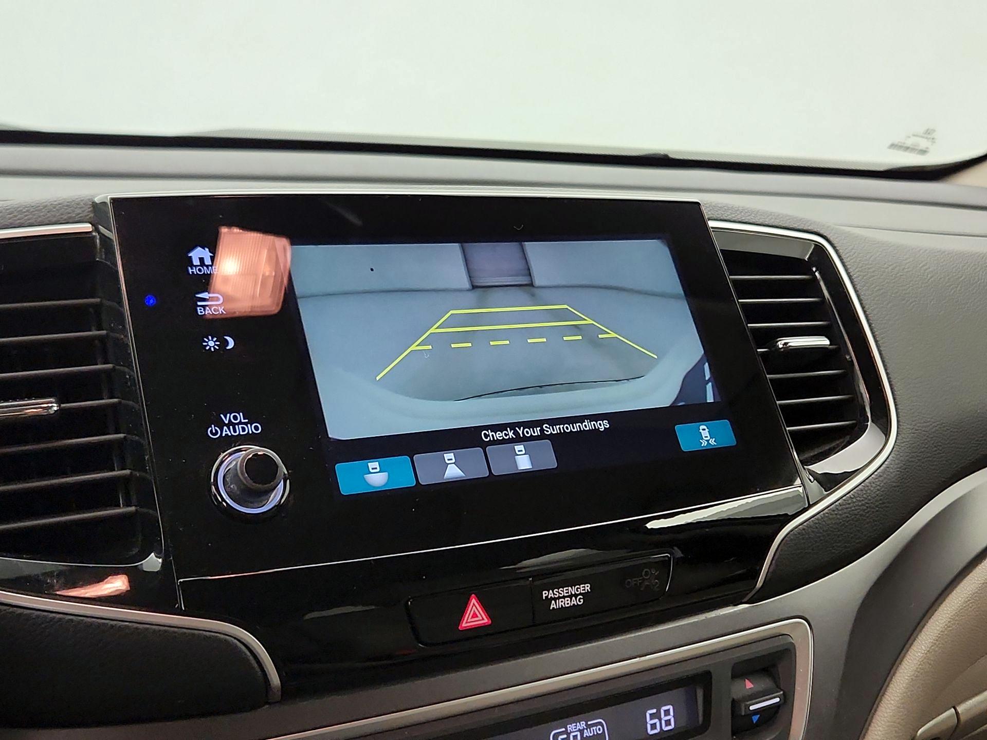 Thumbnail: 2019 Honda Pilot - 14