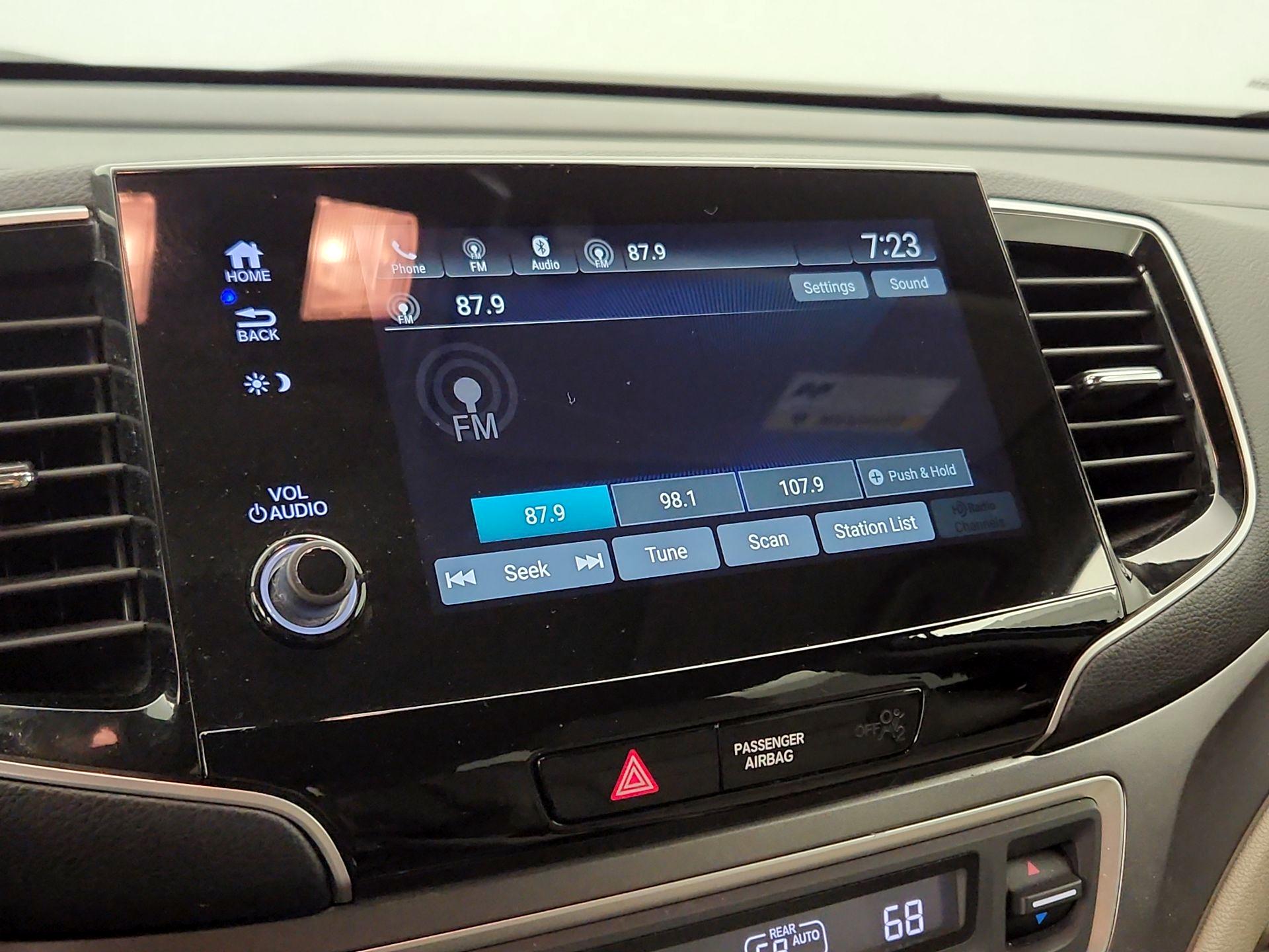 Thumbnail: 2019 Honda Pilot - 15