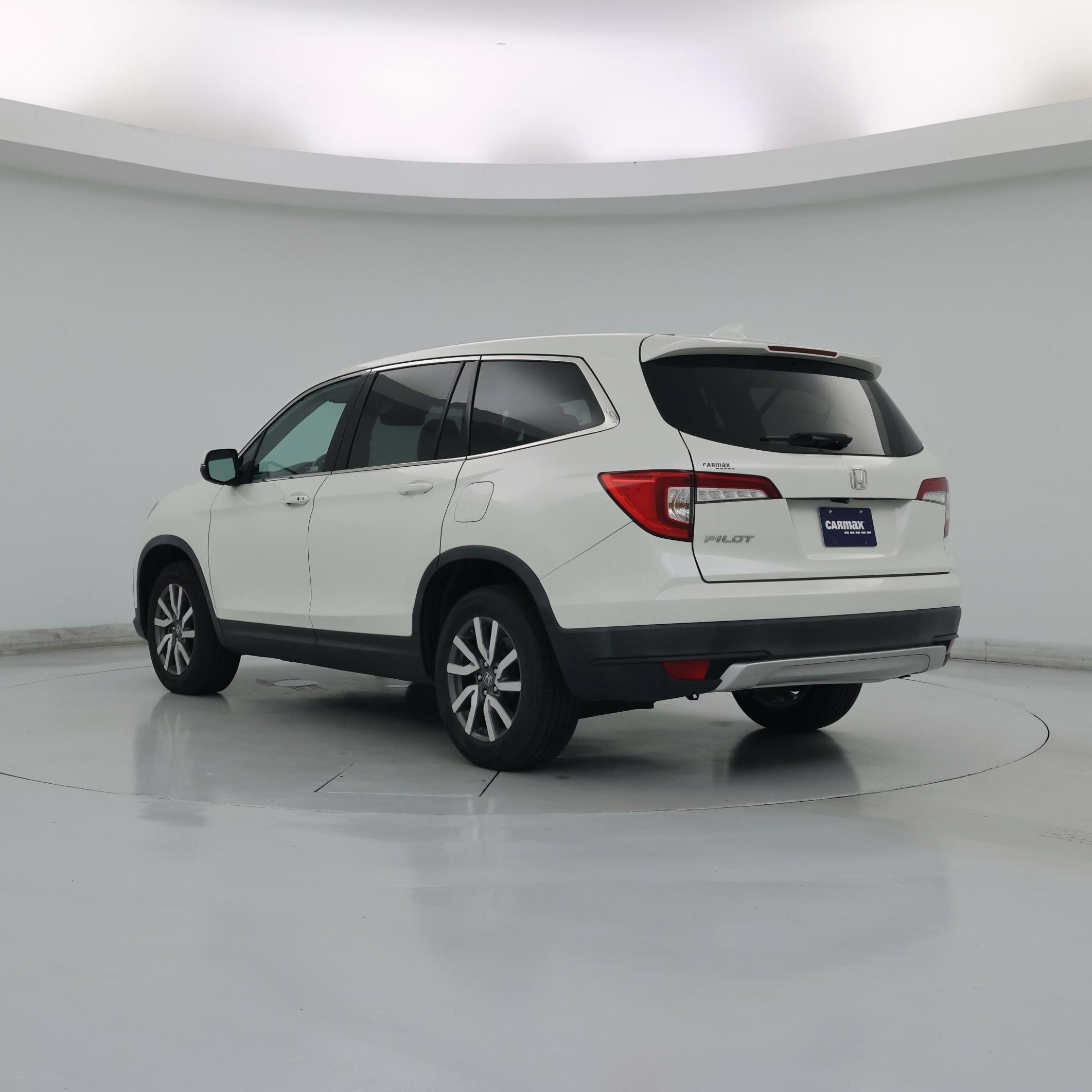 Thumbnail: 2019 Honda Pilot - 2