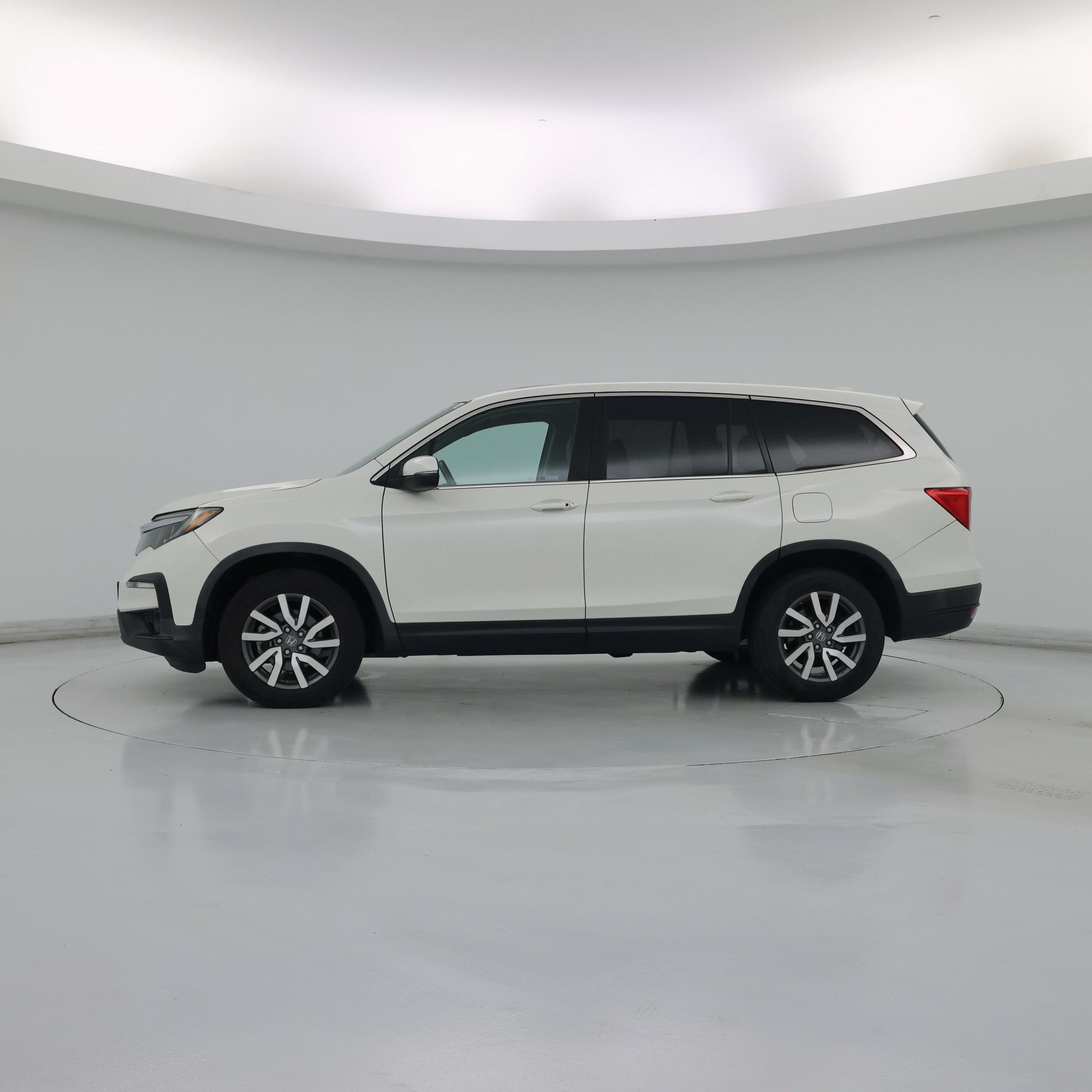 Thumbnail: 2019 Honda Pilot - 3