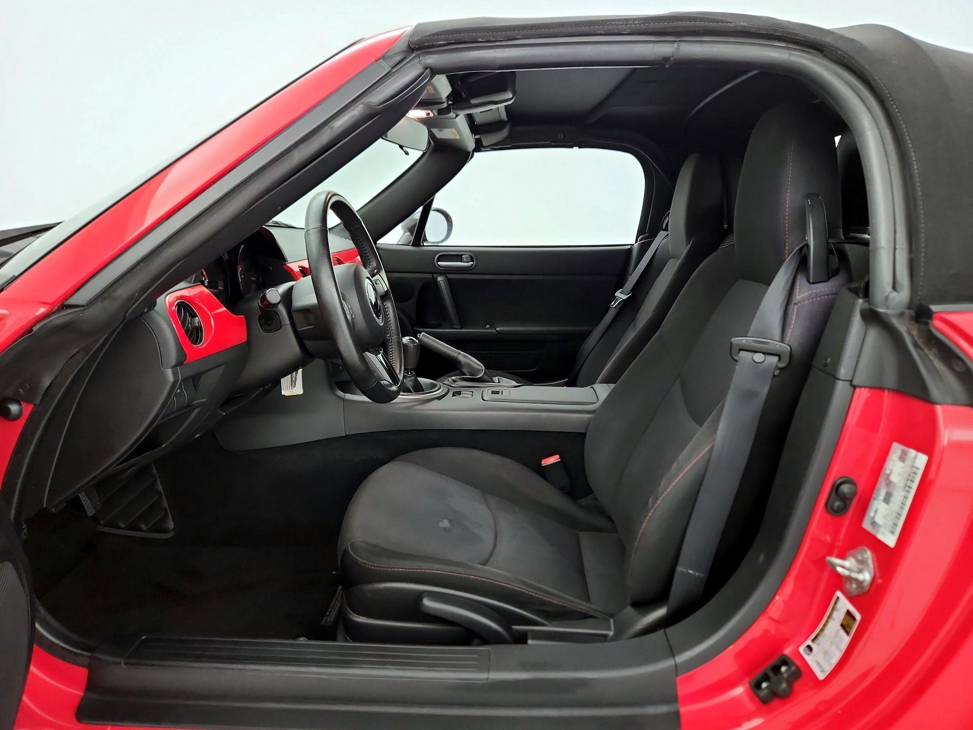 Thumbnail: 2014 Mazda MX-5 Miata - 11