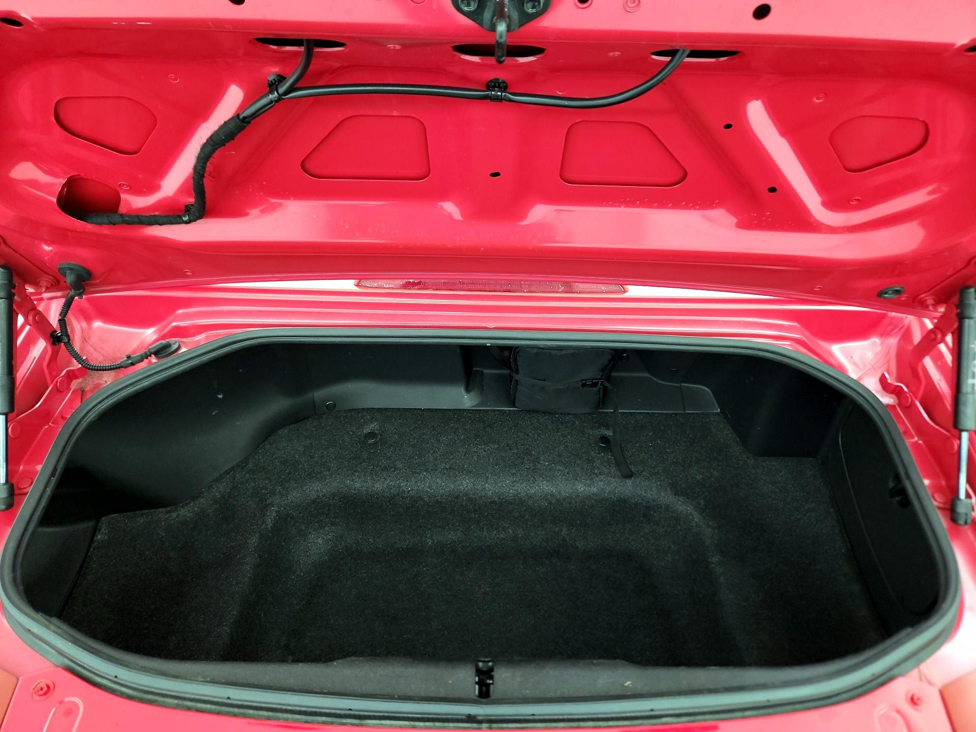 Thumbnail: 2014 Mazda MX-5 Miata - 18