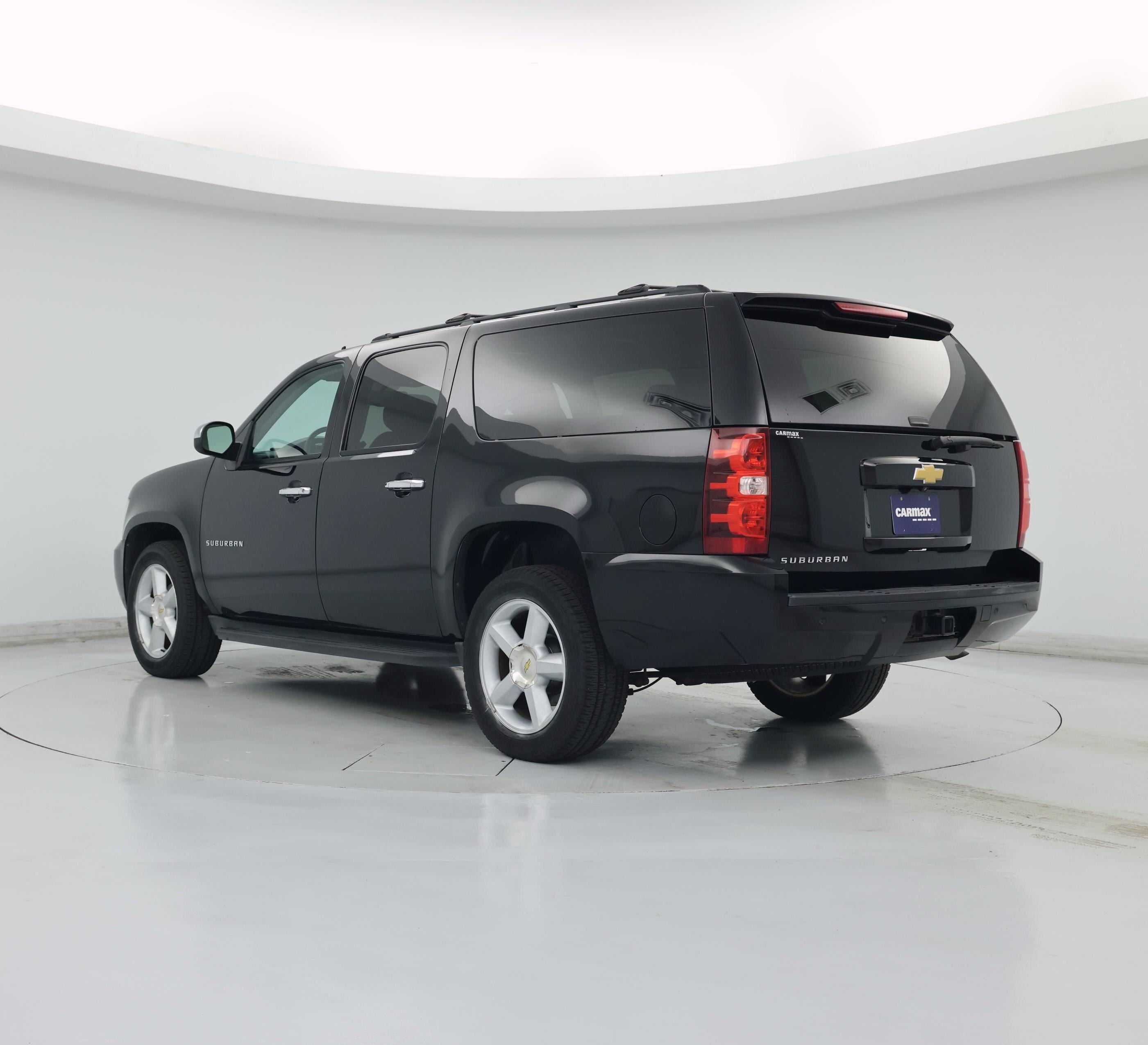 Thumbnail: 2014 Chevrolet Suburban - 2