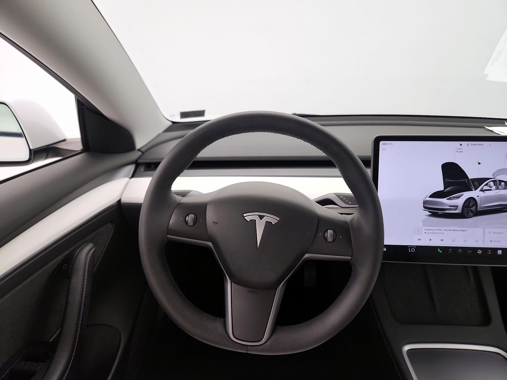 Thumbnail: 2023 Tesla Model 3 - 10