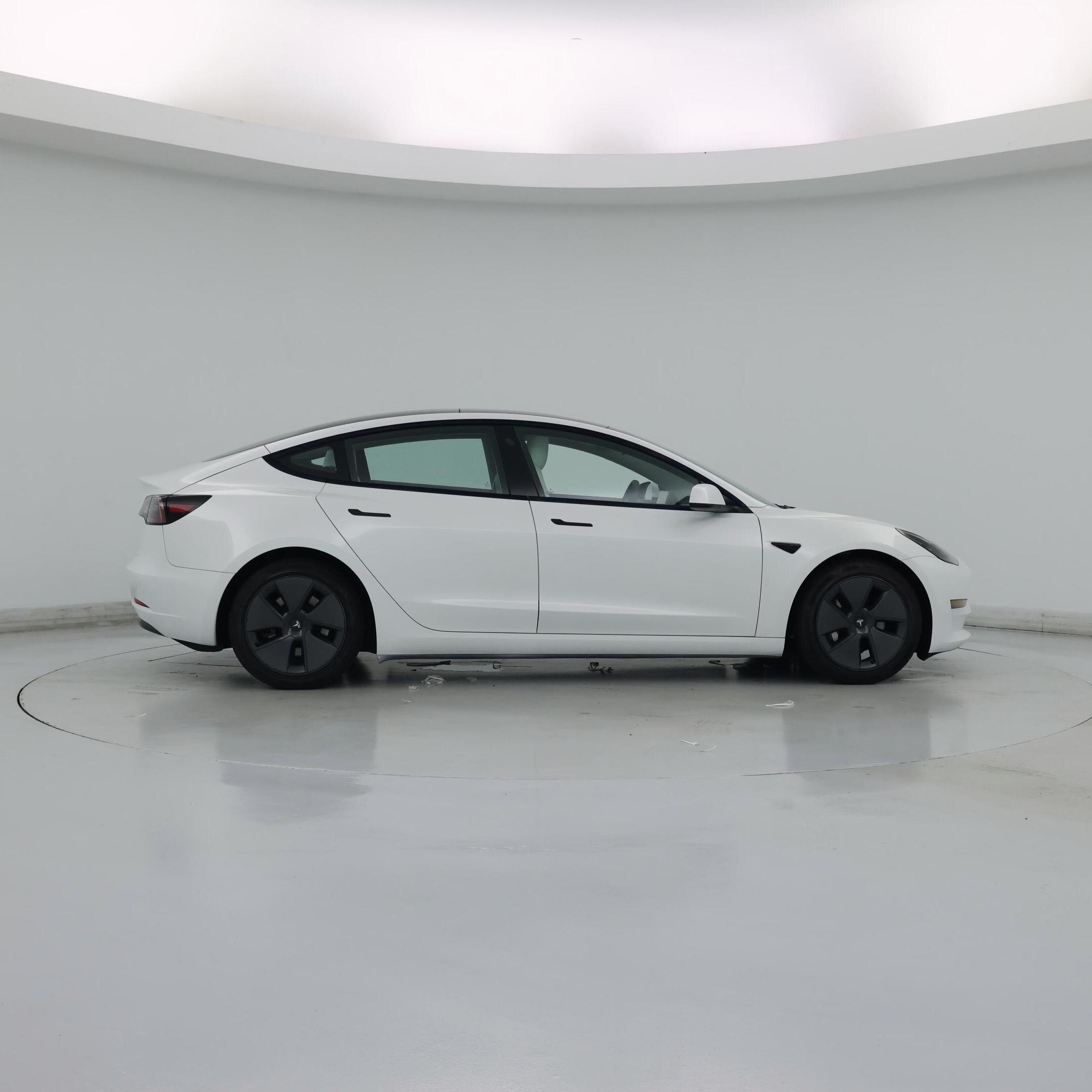 Thumbnail: 2023 Tesla Model 3 - 7