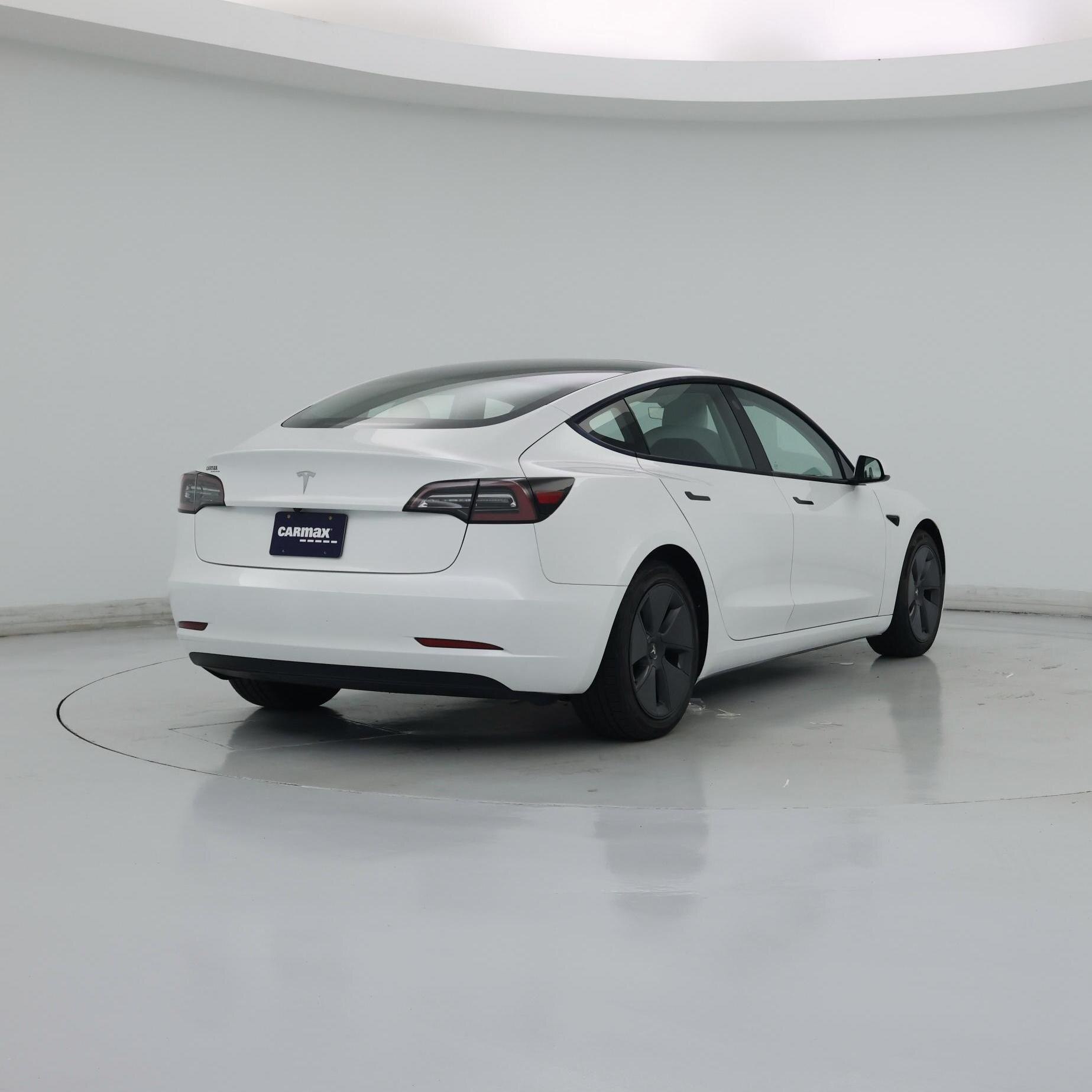 Thumbnail: 2023 Tesla Model 3 - 8