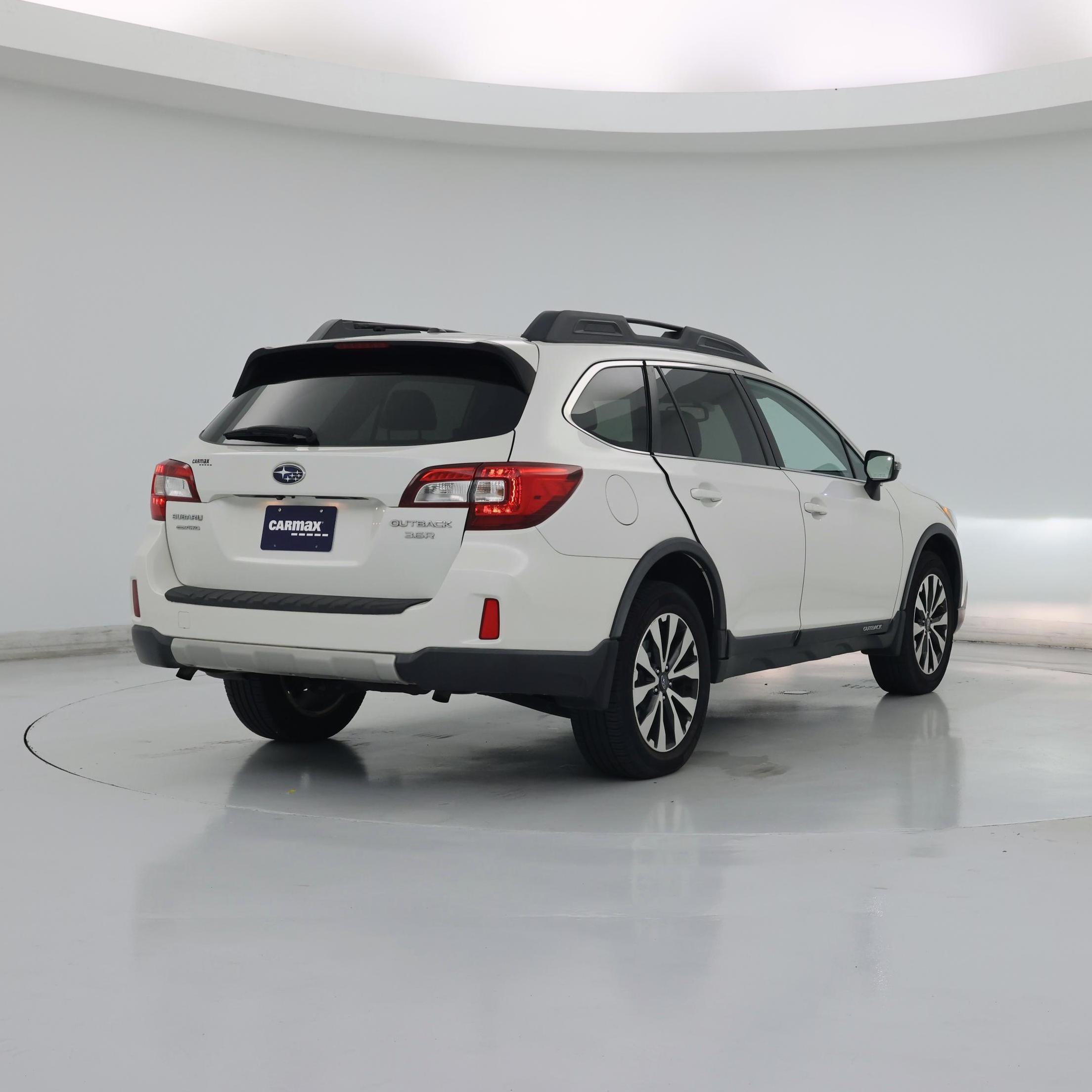 Thumbnail: 2015 Subaru Outback - 8