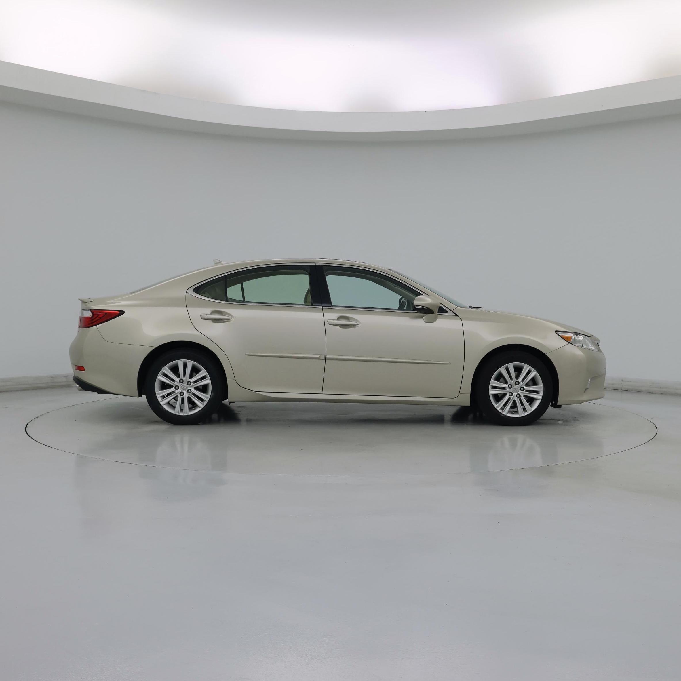 Thumbnail: 2014 Lexus ES - 7