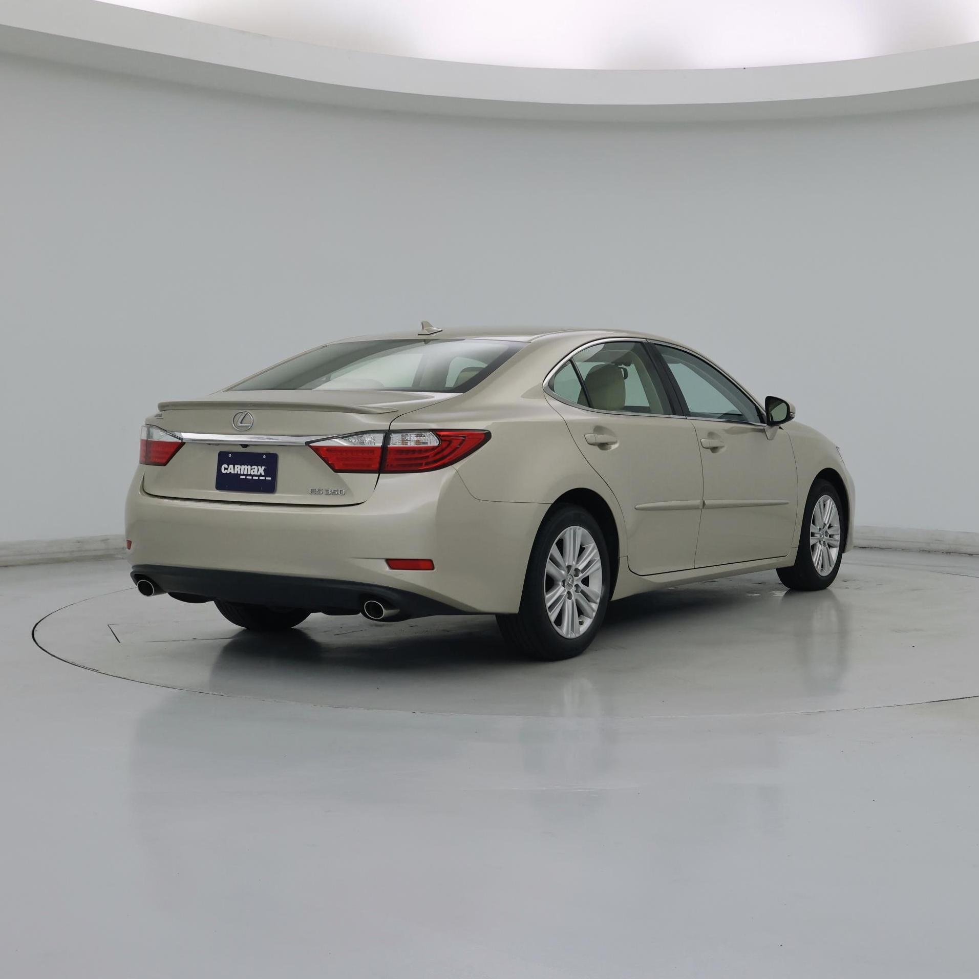 Thumbnail: 2014 Lexus ES - 8