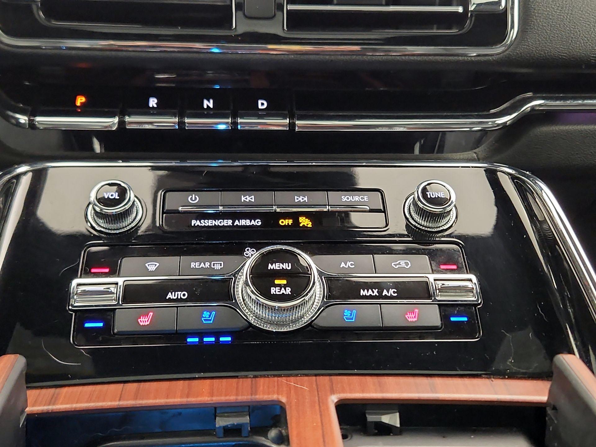 Thumbnail: 2018 Lincoln Navigator - 15