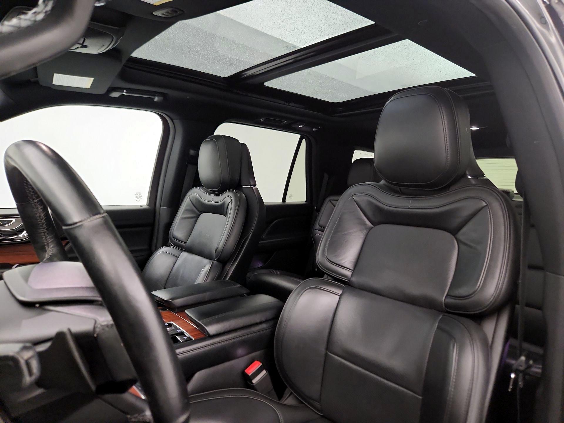 Thumbnail: 2018 Lincoln Navigator - 18