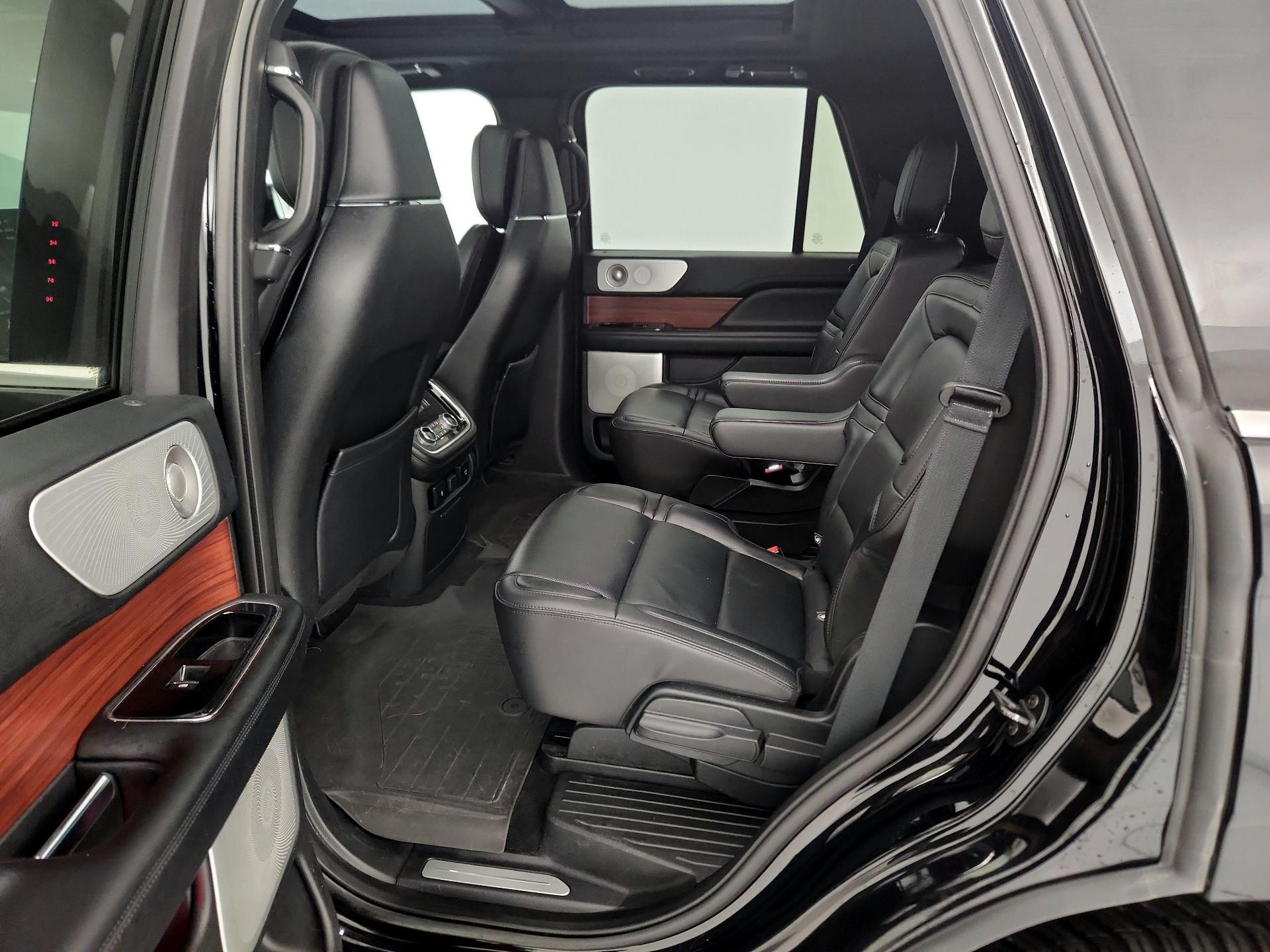 Thumbnail: 2018 Lincoln Navigator - 19