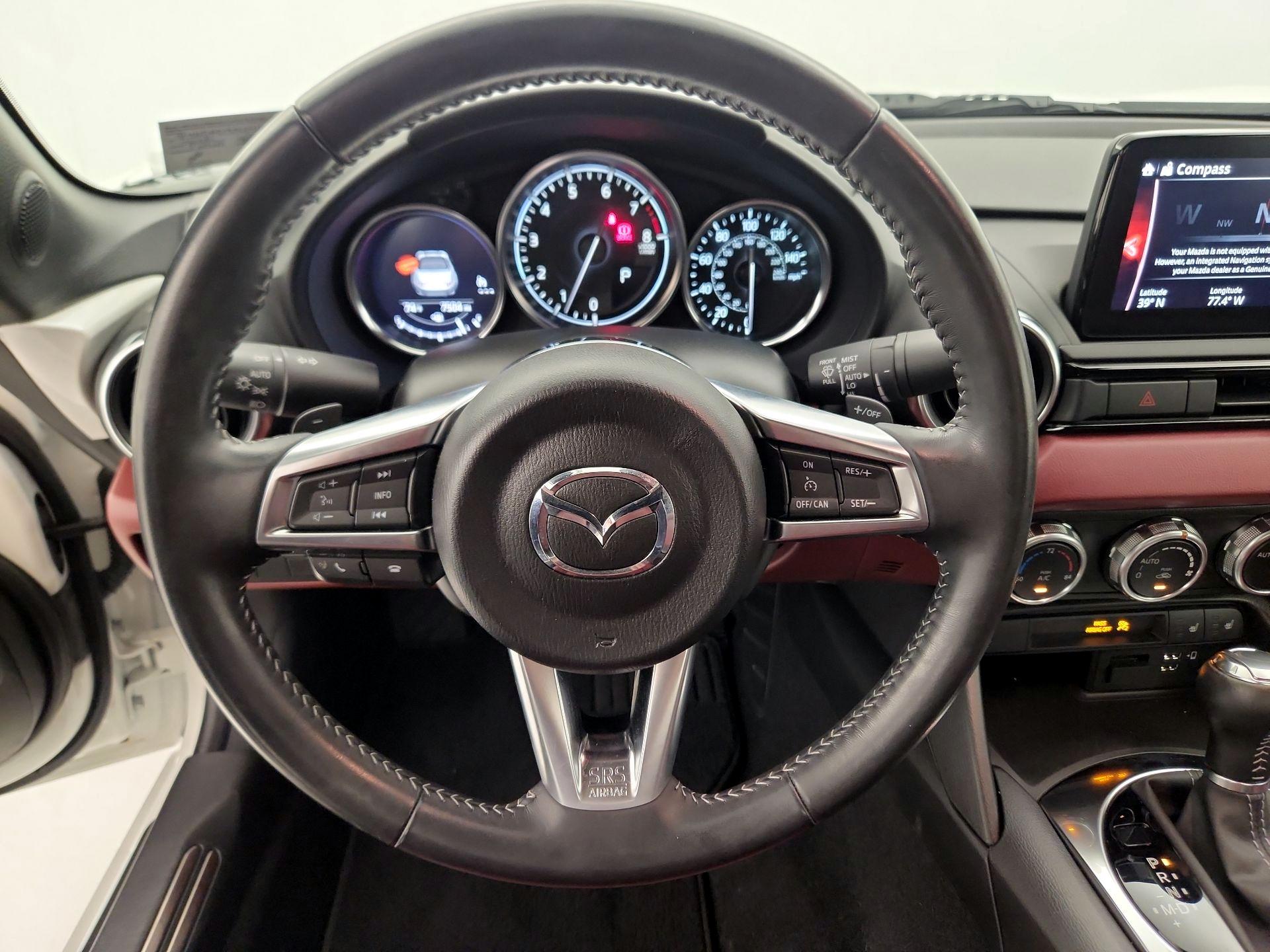 Thumbnail: 2020 Mazda MX-5 Miata - 10