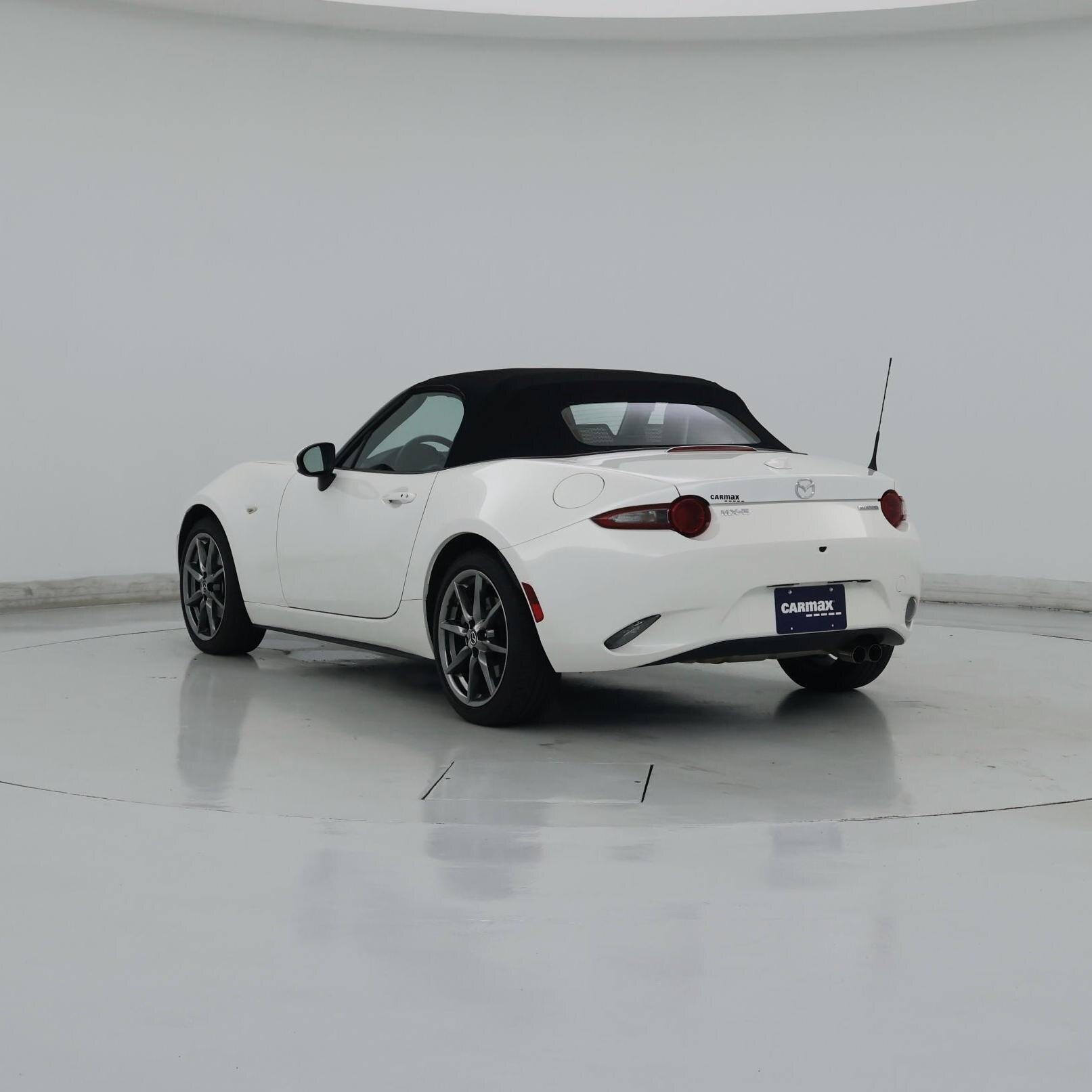 Thumbnail: 2020 Mazda MX-5 Miata - 2