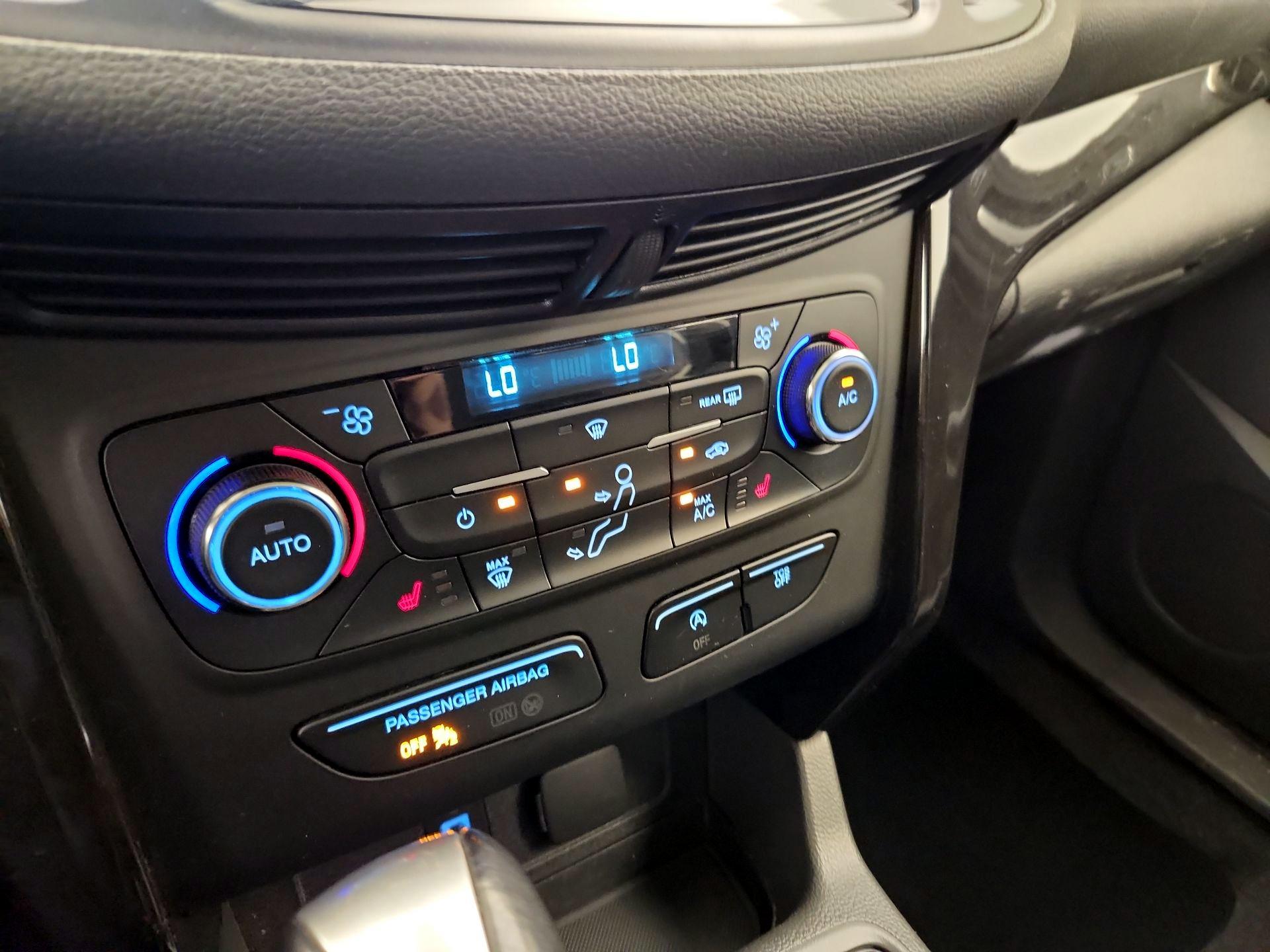 Thumbnail: 2017 Ford Escape - 16