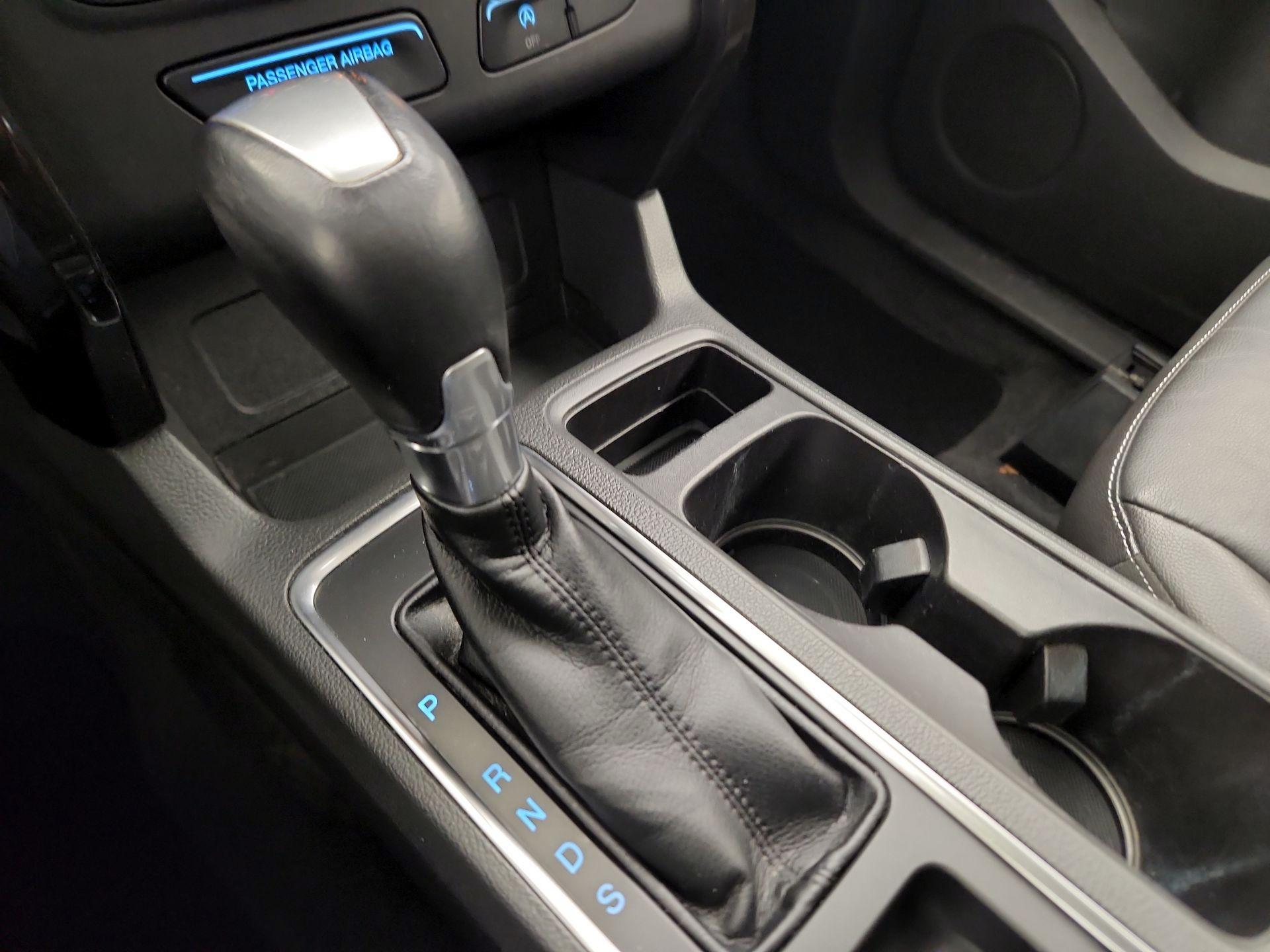 Thumbnail: 2017 Ford Escape - 17