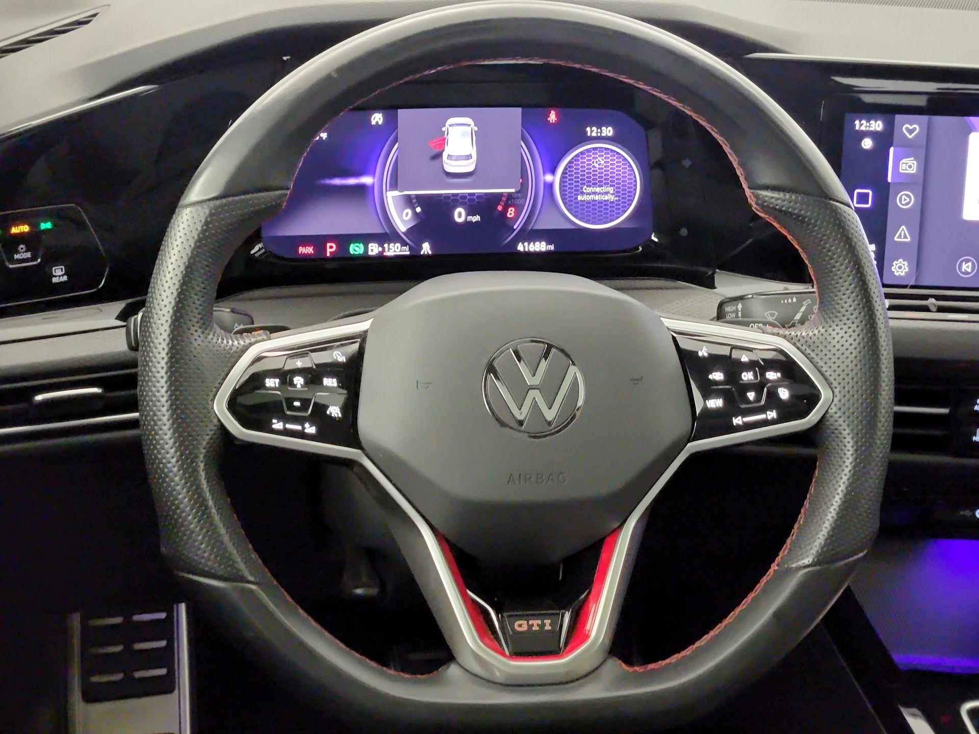 Thumbnail: 2023 Volkswagen Golf - 10
