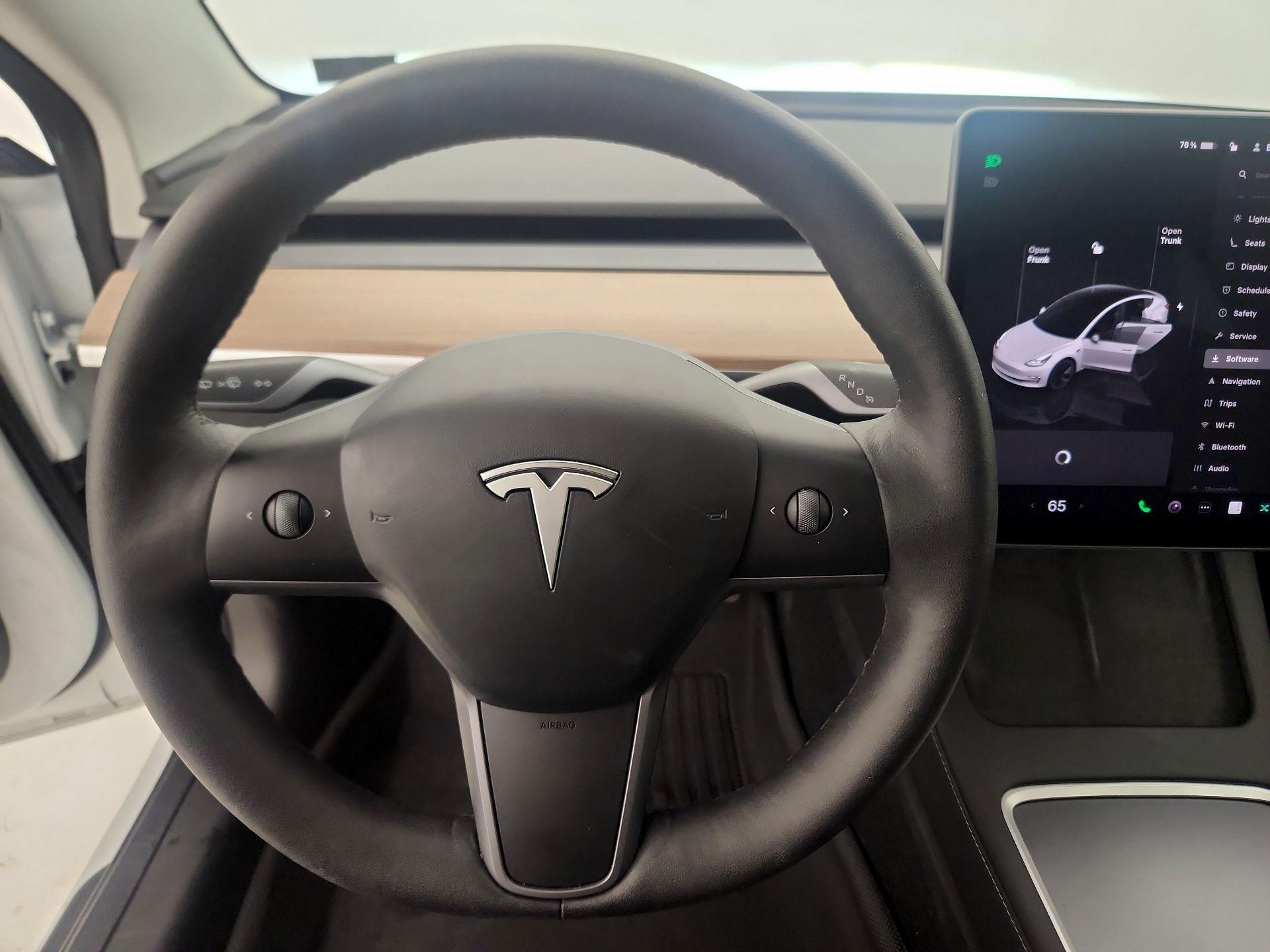 Thumbnail: 2023 Tesla Model 3 - 10