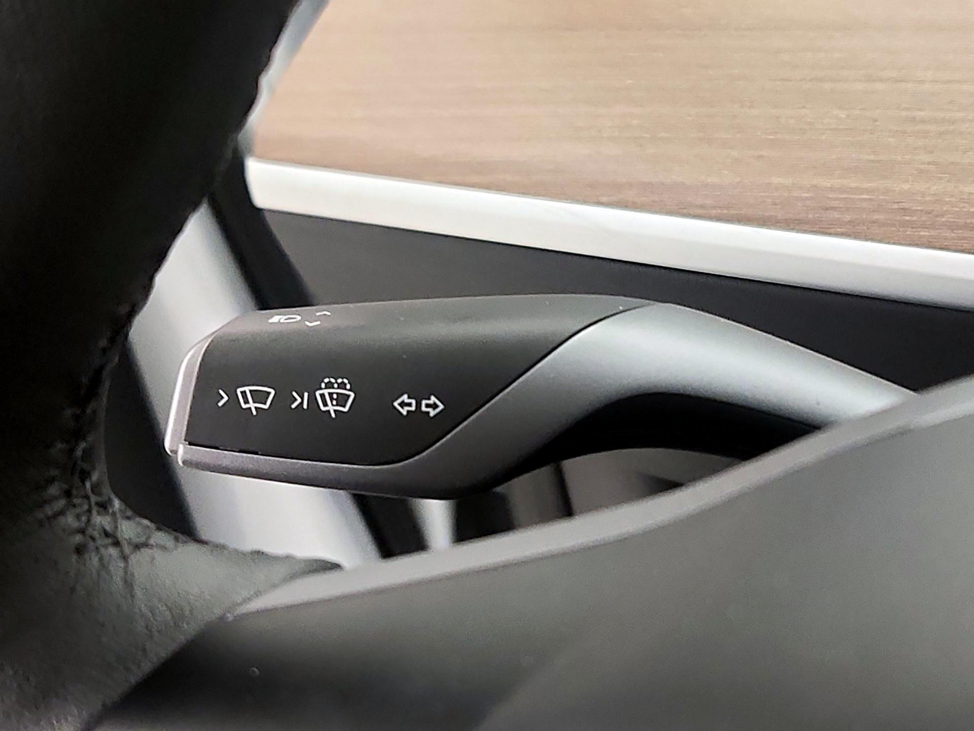 Thumbnail: 2023 Tesla Model 3 - 13