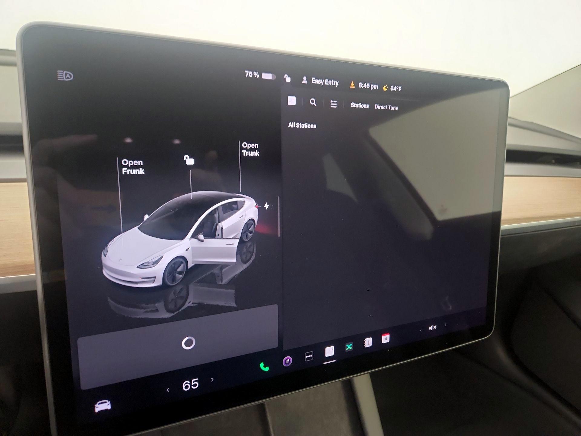 Thumbnail: 2023 Tesla Model 3 - 16