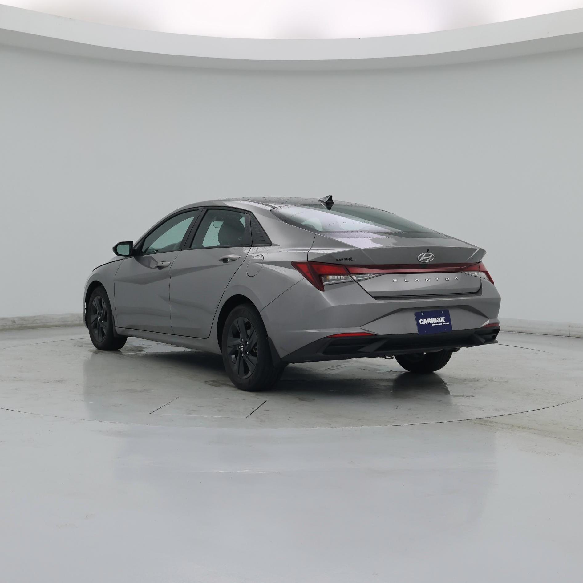 Thumbnail: 2023 Hyundai Elantra - 2