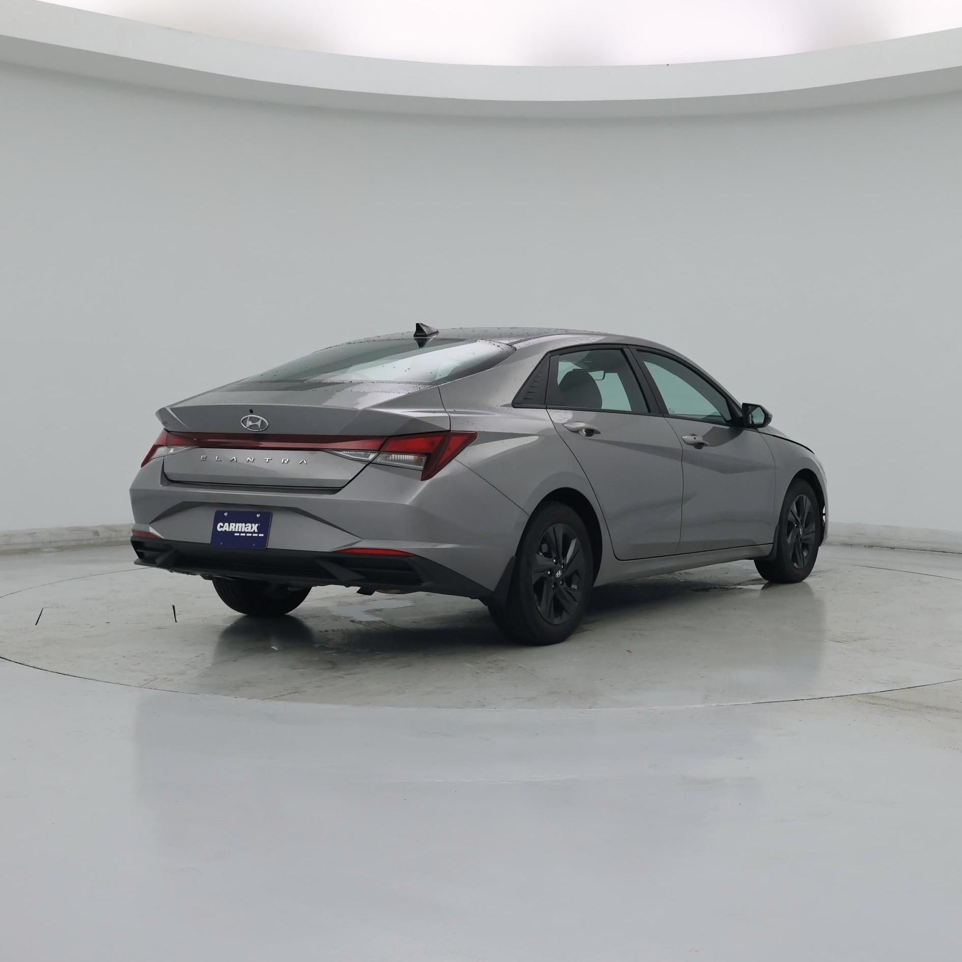 Thumbnail: 2023 Hyundai Elantra - 8