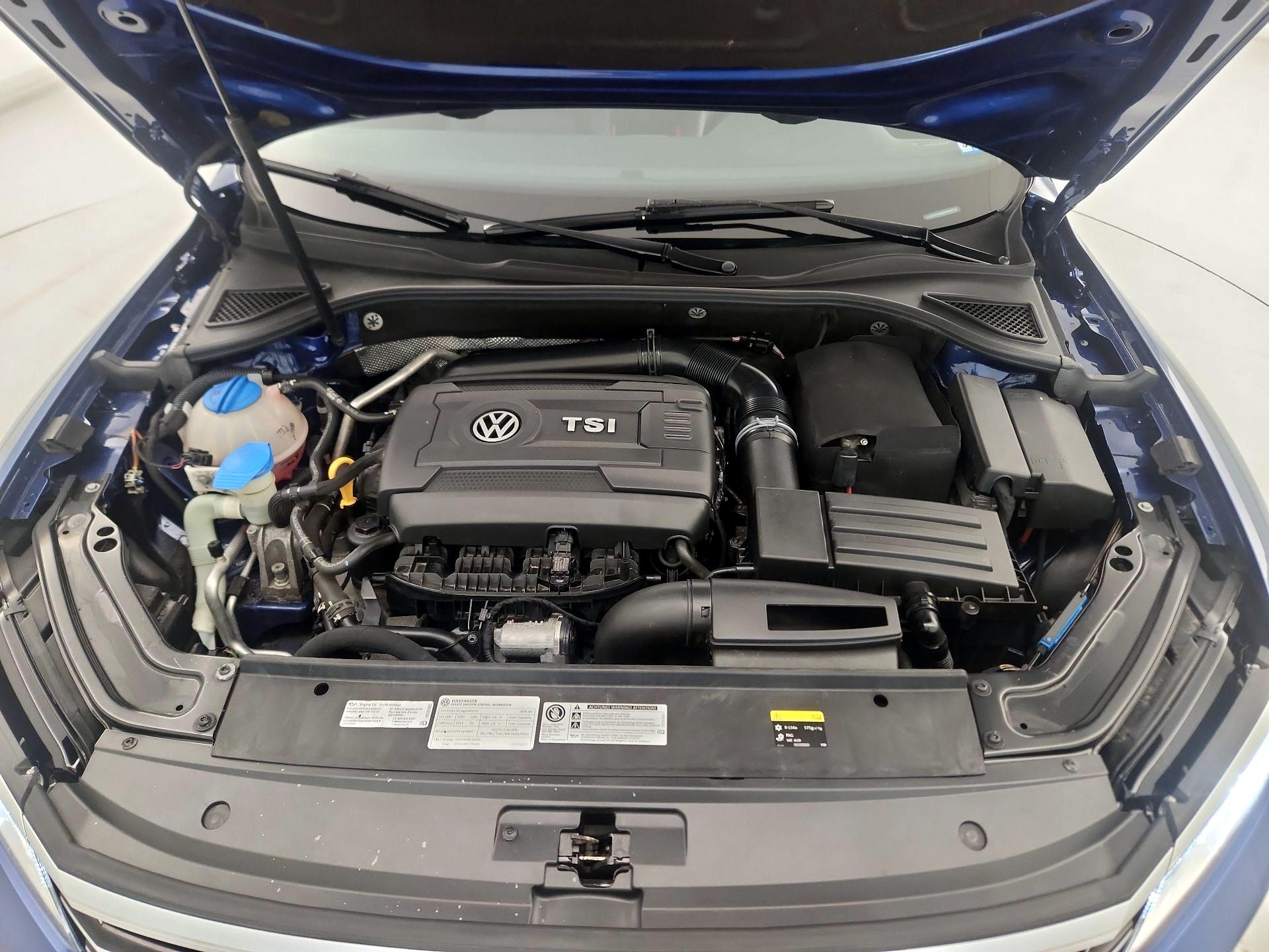 Thumbnail: 2016 Volkswagen Passat - 18
