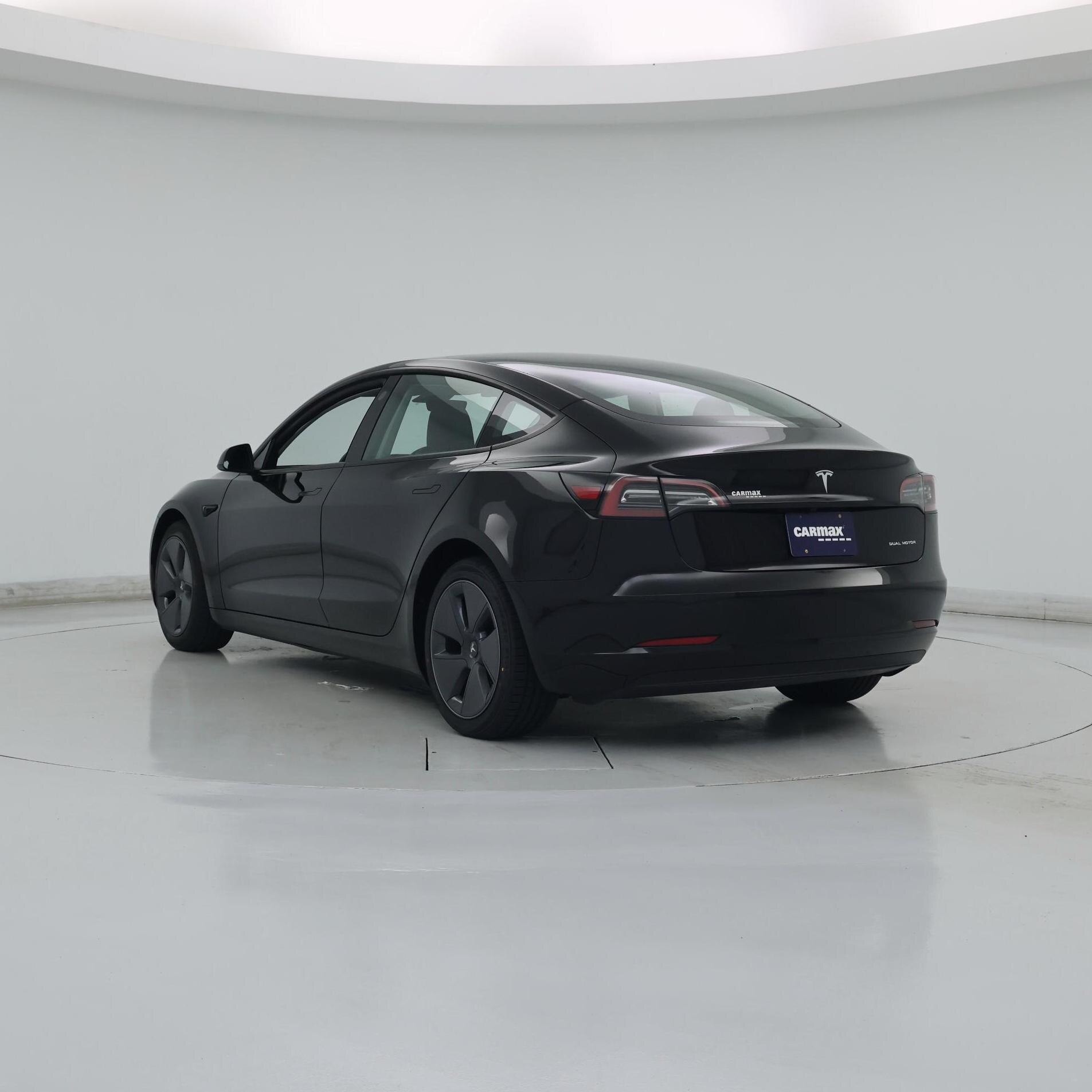 Thumbnail: 2023 Tesla Model 3 - 2