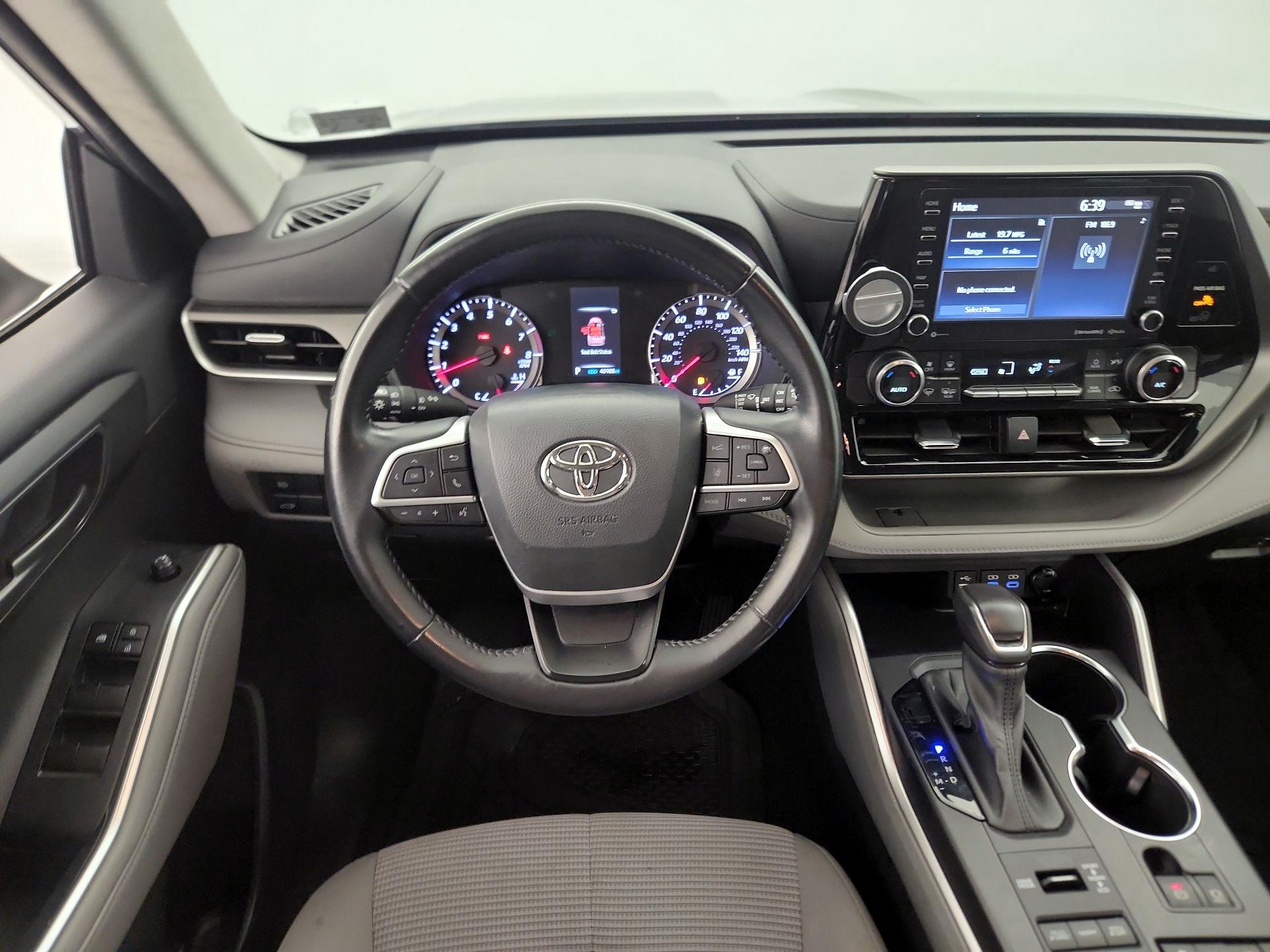 Thumbnail: 2022 Toyota Highlander - 10