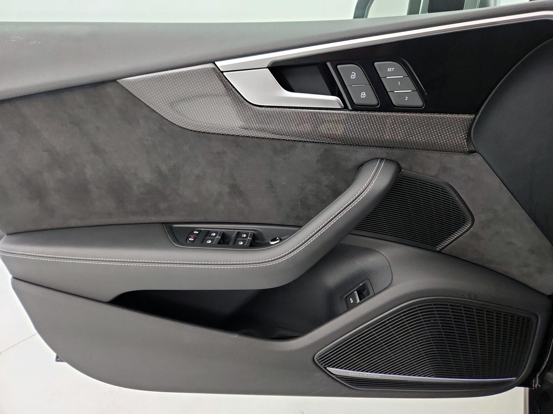 Thumbnail: 2020 Audi S5 - 12