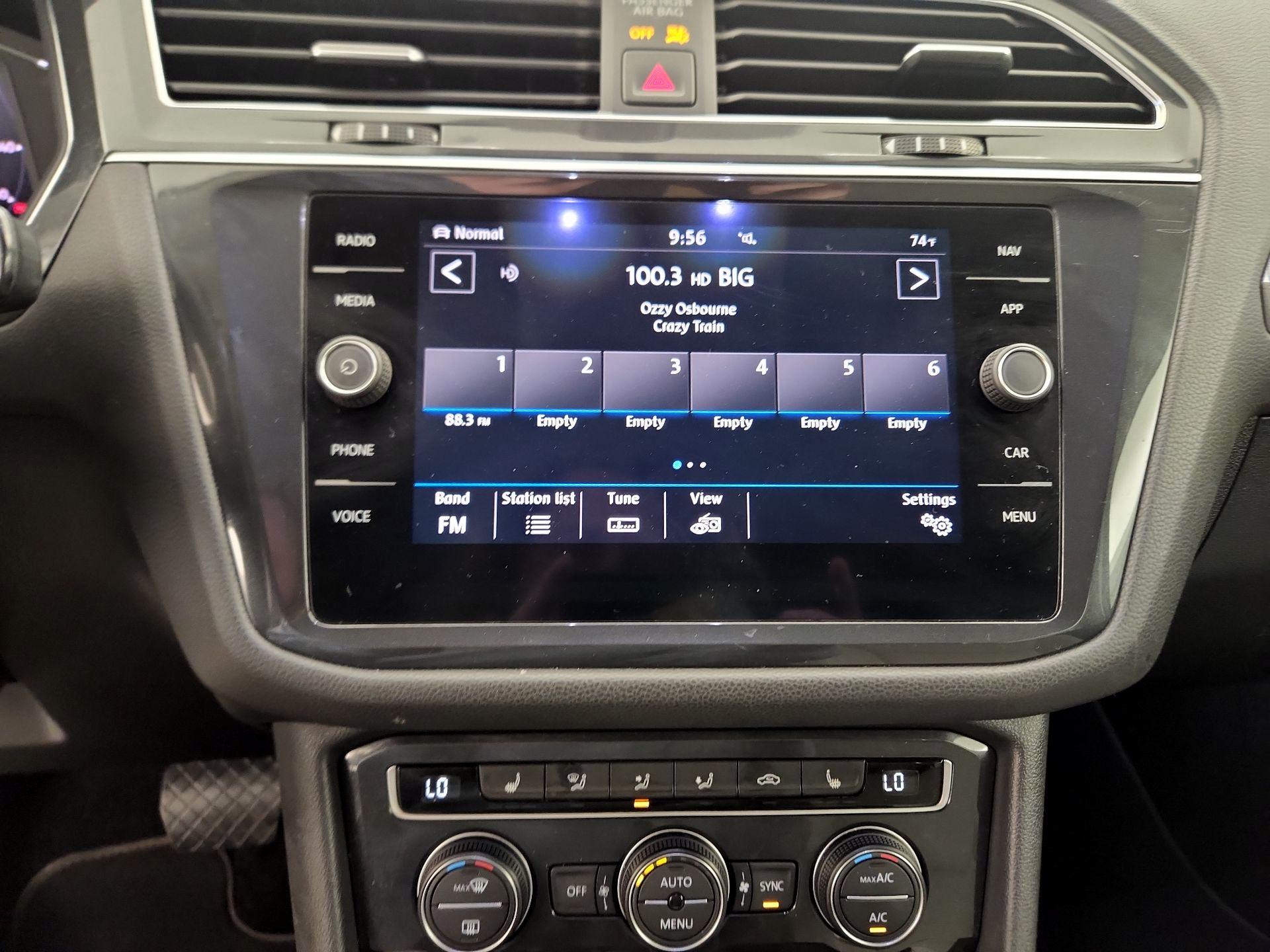 Thumbnail: 2019 Volkswagen Tiguan - 15