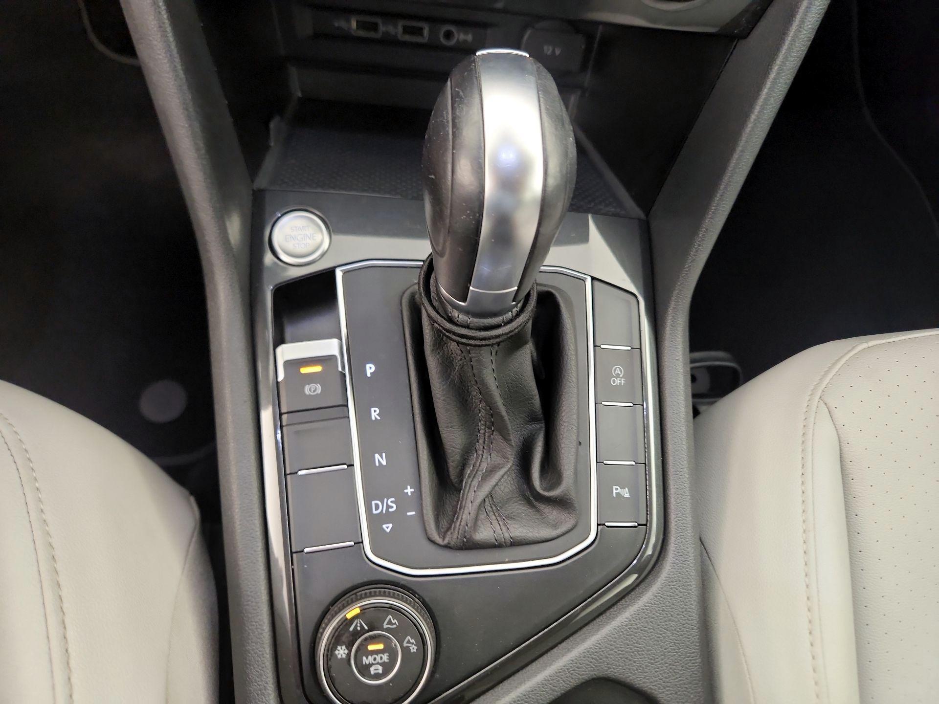 Thumbnail: 2019 Volkswagen Tiguan - 17