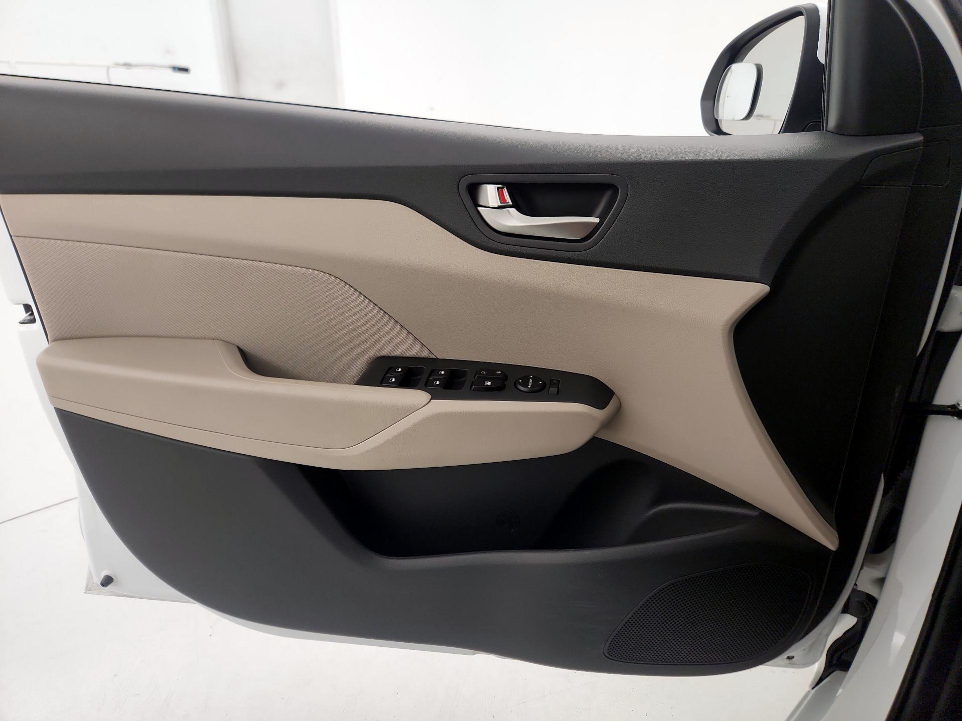 Thumbnail: 2022 Hyundai Accent - 12