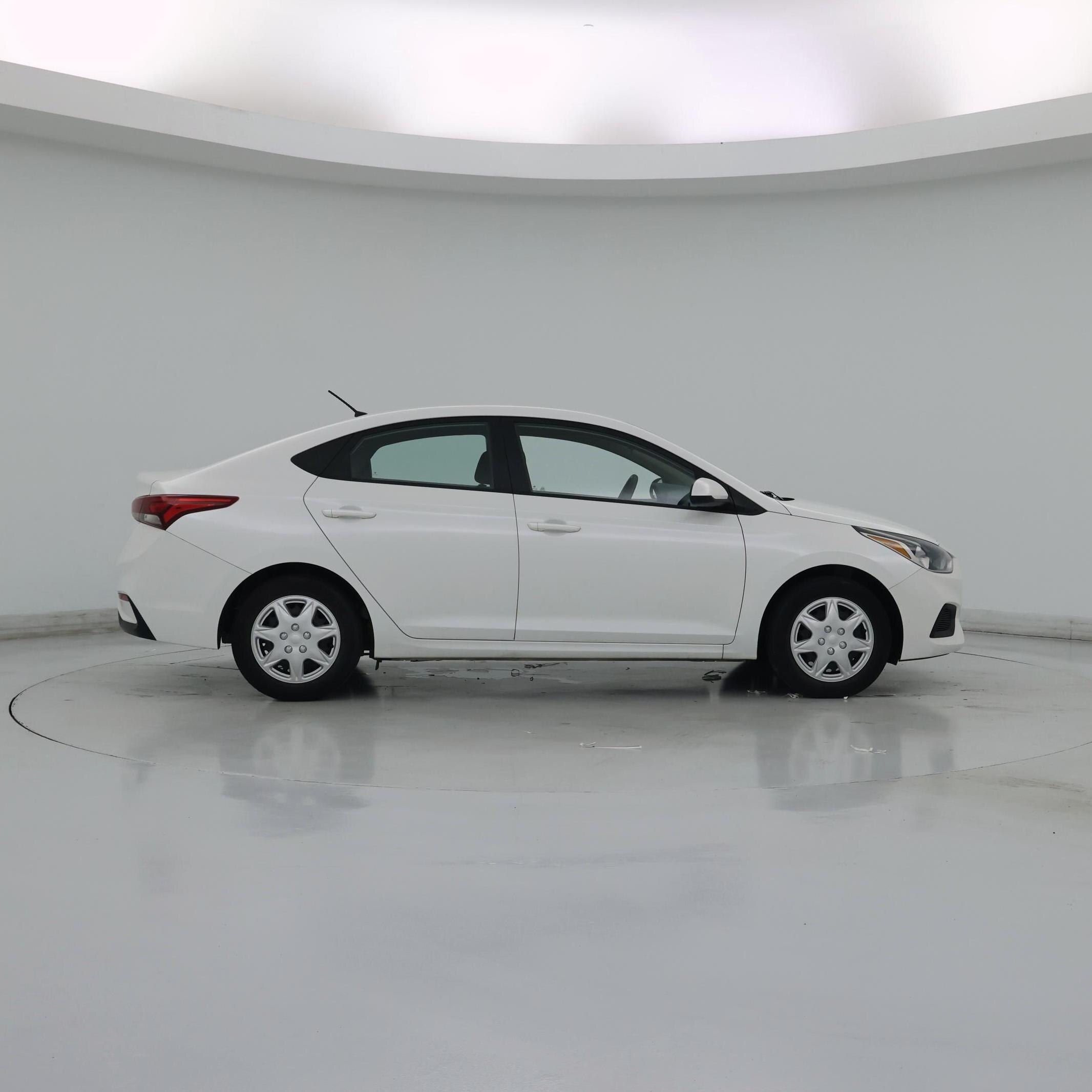 Thumbnail: 2022 Hyundai Accent - 7