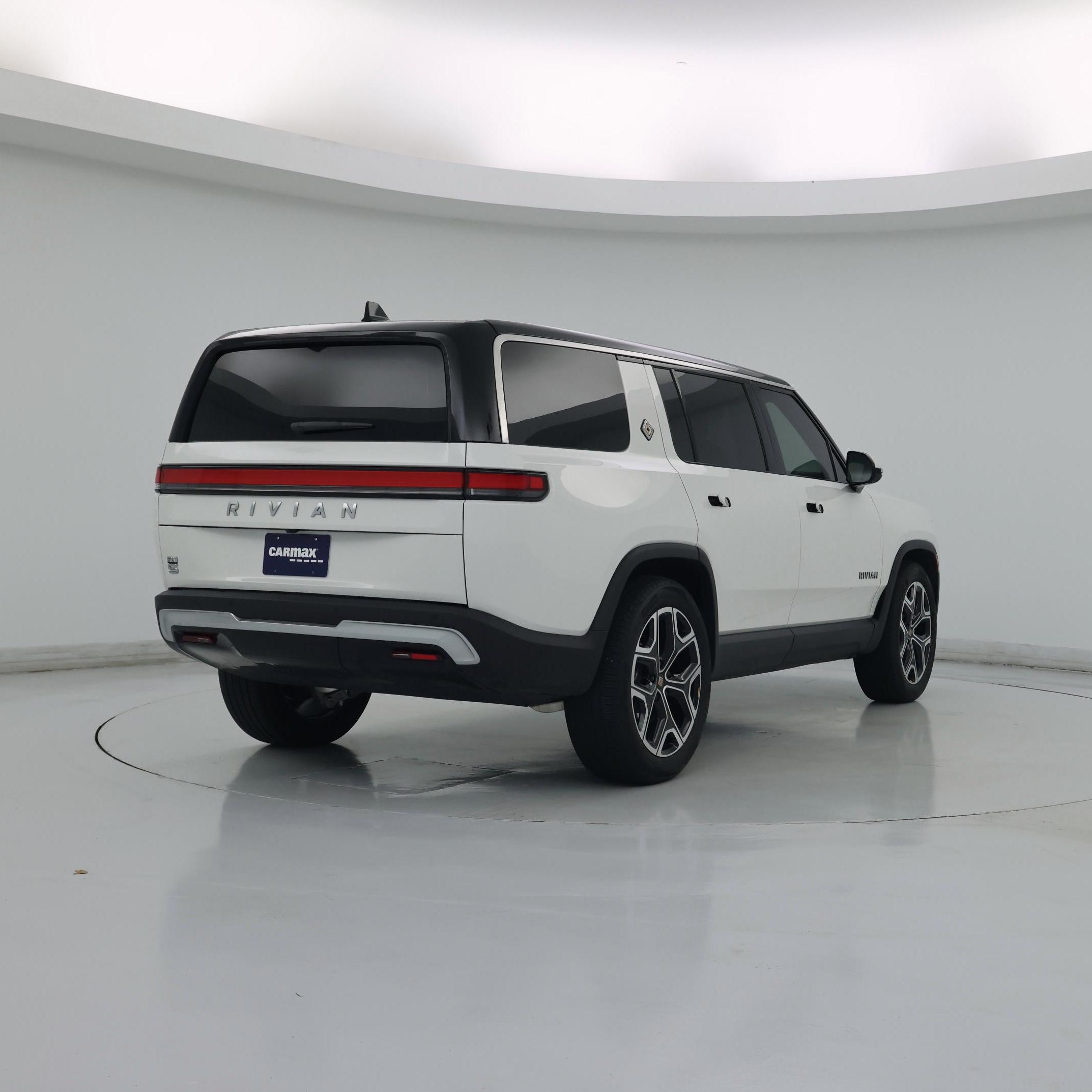 Thumbnail: 2025 Rivian R1S - 8