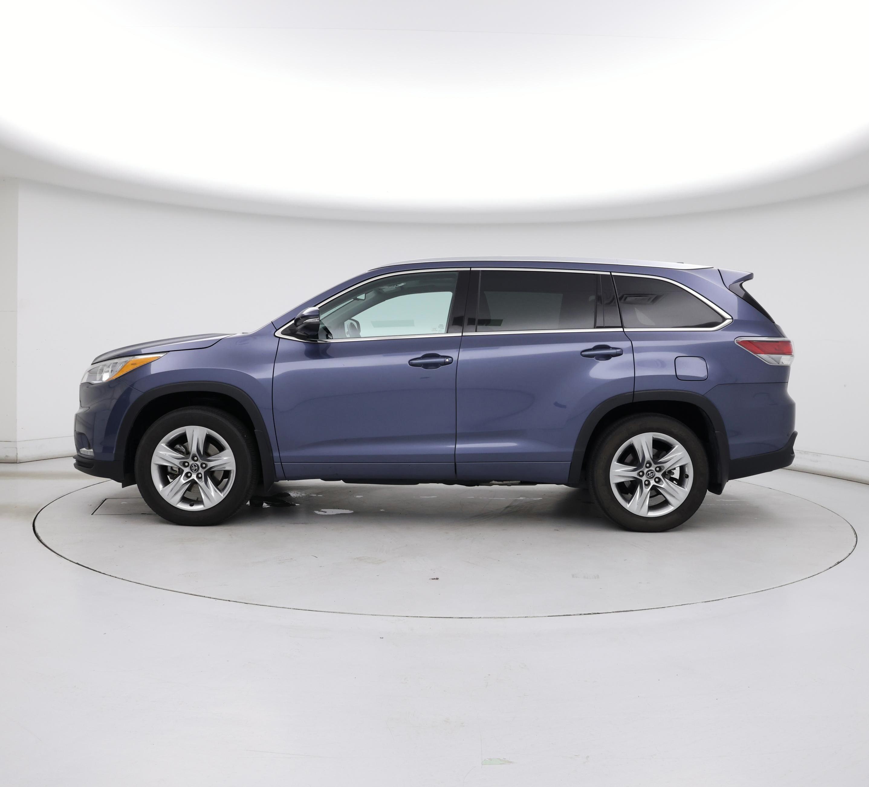 Thumbnail: 2016 Toyota Highlander - 3