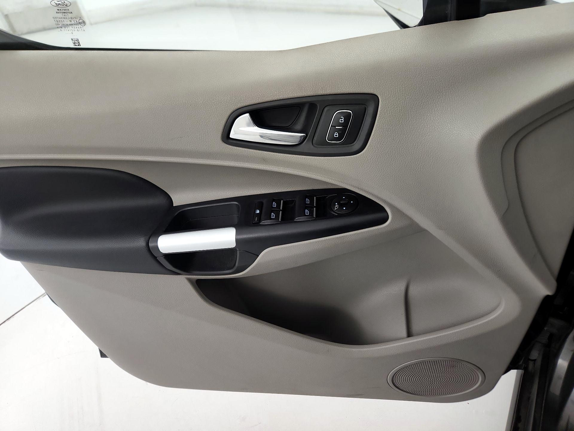 Thumbnail: 2019 Ford Transit Series - 12
