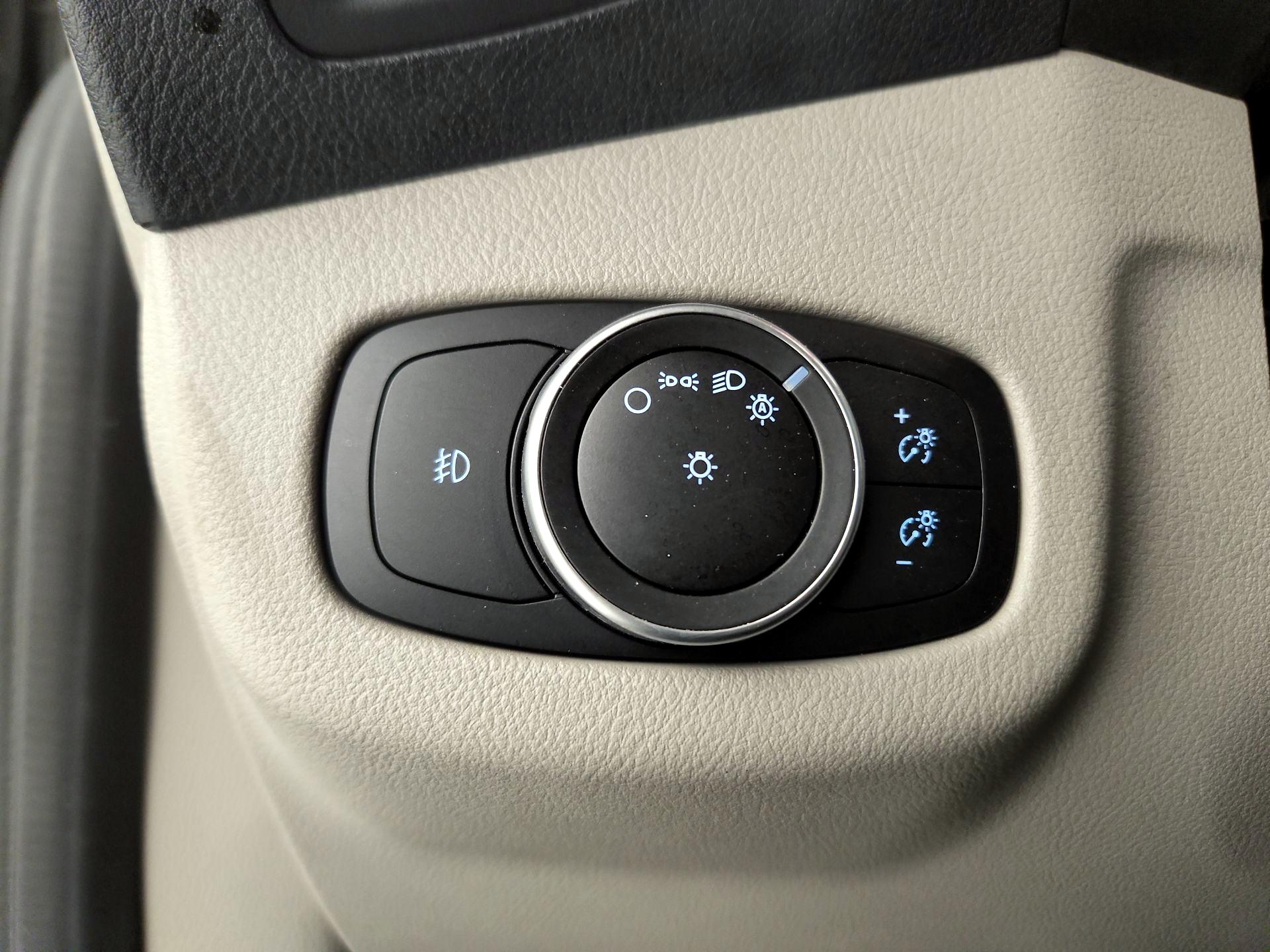 Thumbnail: 2019 Ford Transit Series - 13