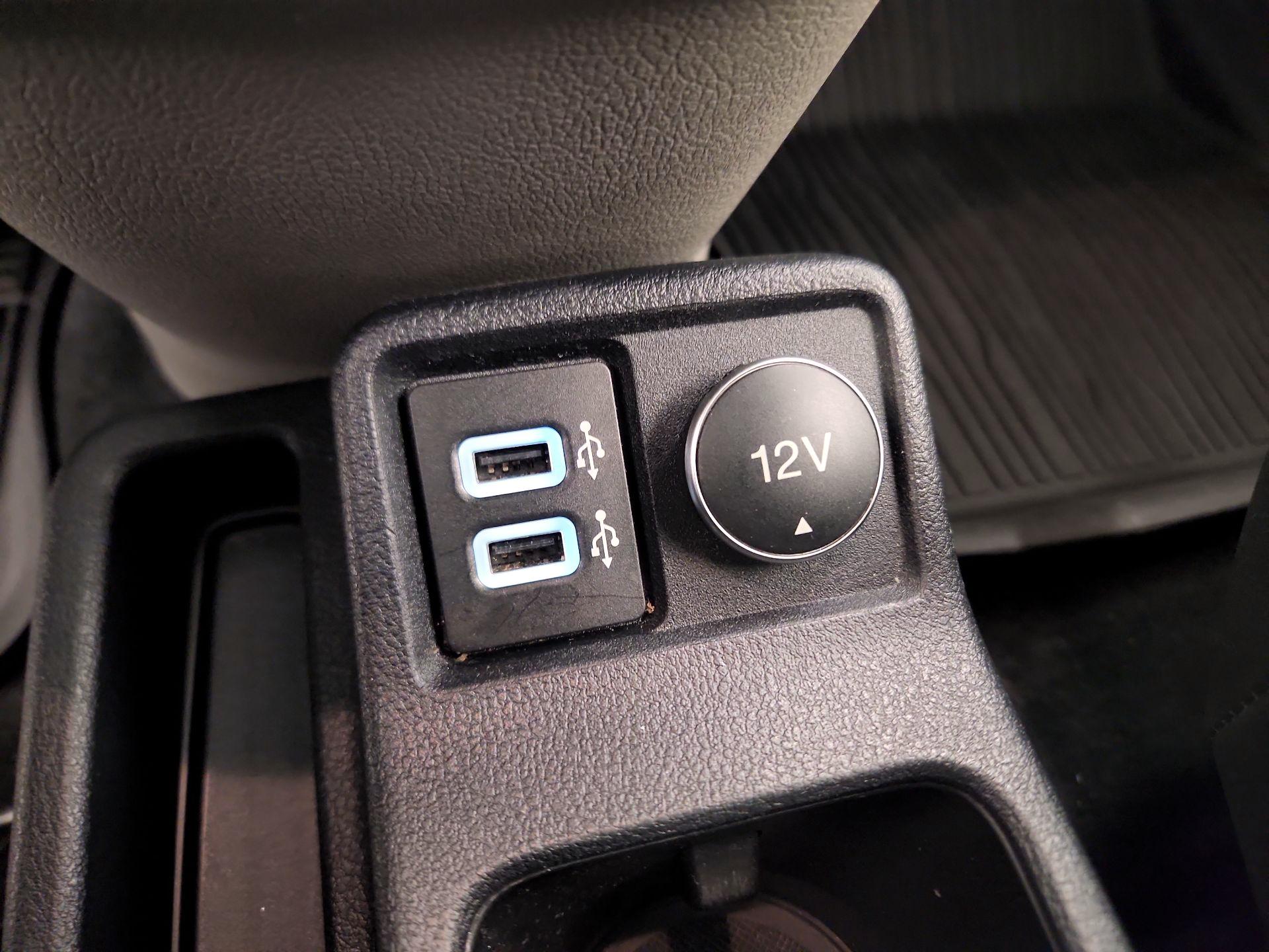 Thumbnail: 2019 Ford Transit Series - 19