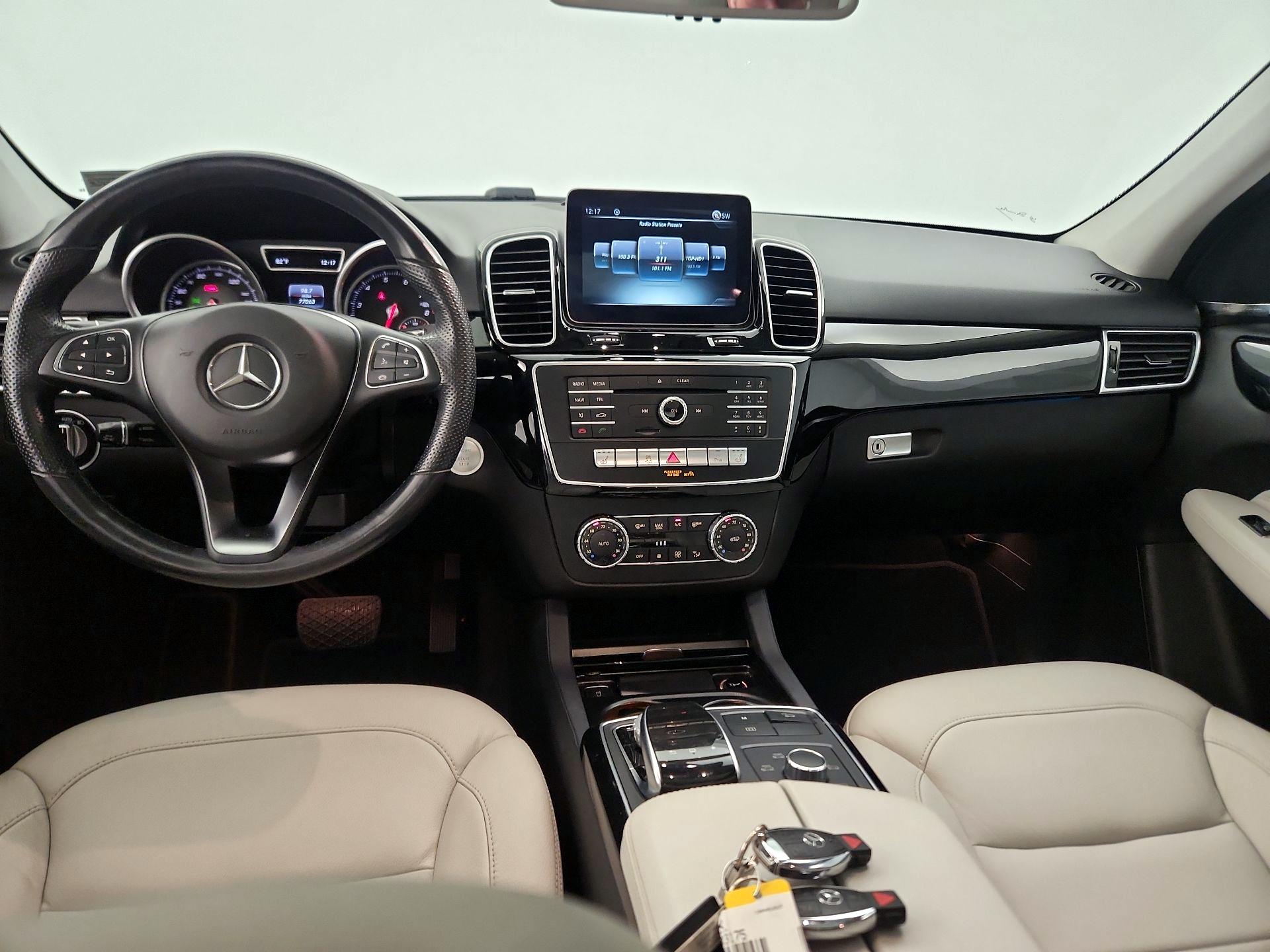 Thumbnail: 2016 Mercedes-Benz GLE - 9