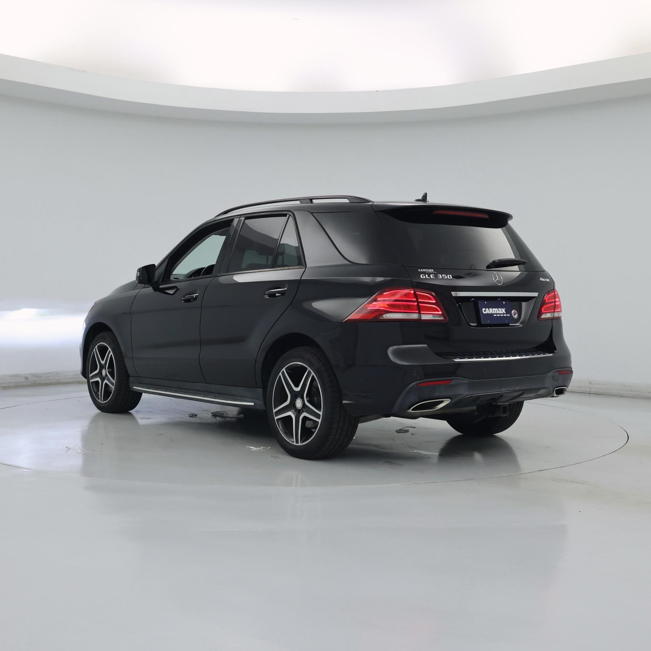 Thumbnail: 2016 Mercedes-Benz GLE - 2