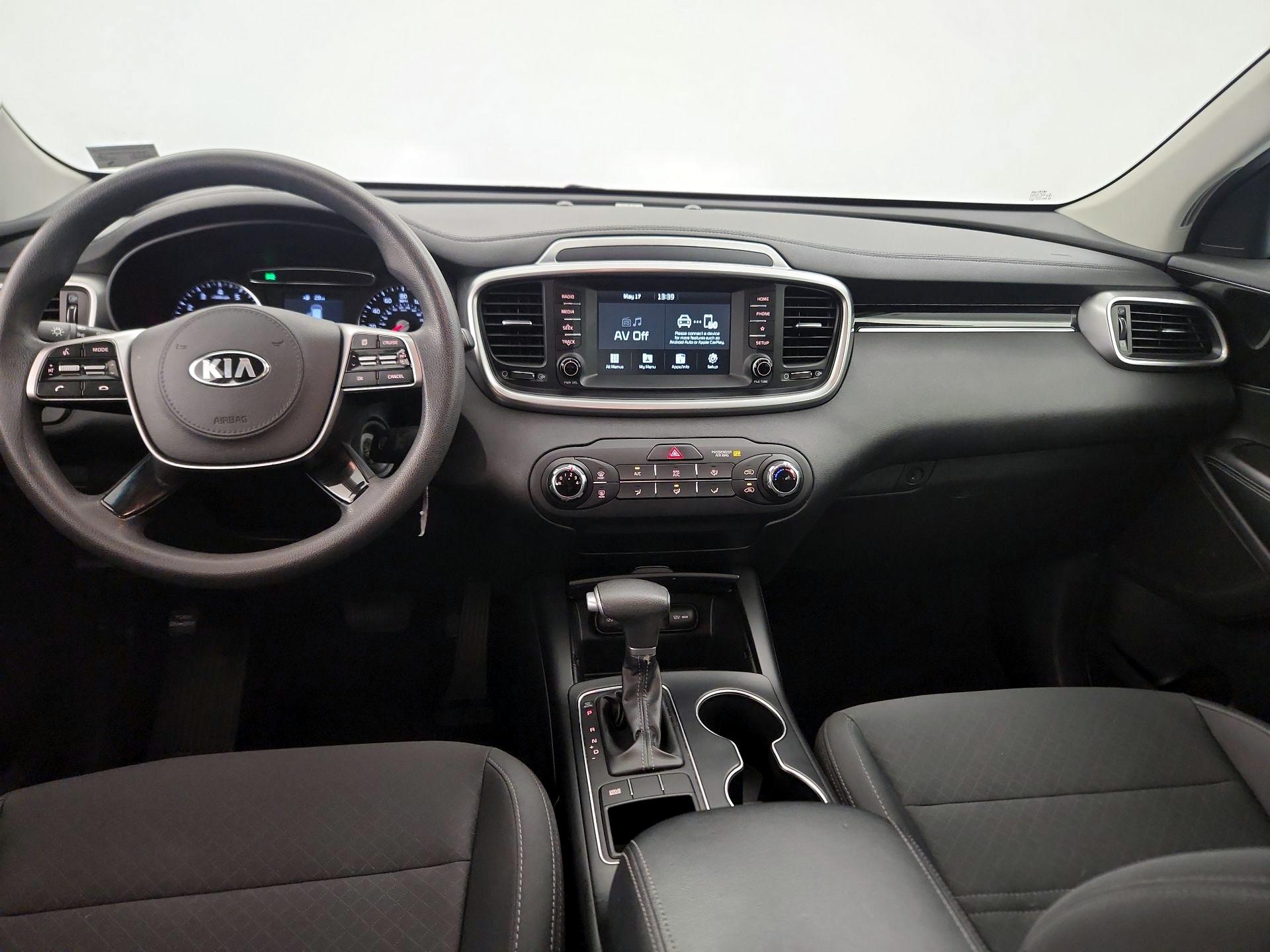 Thumbnail: 2020 Kia Sorento - 9