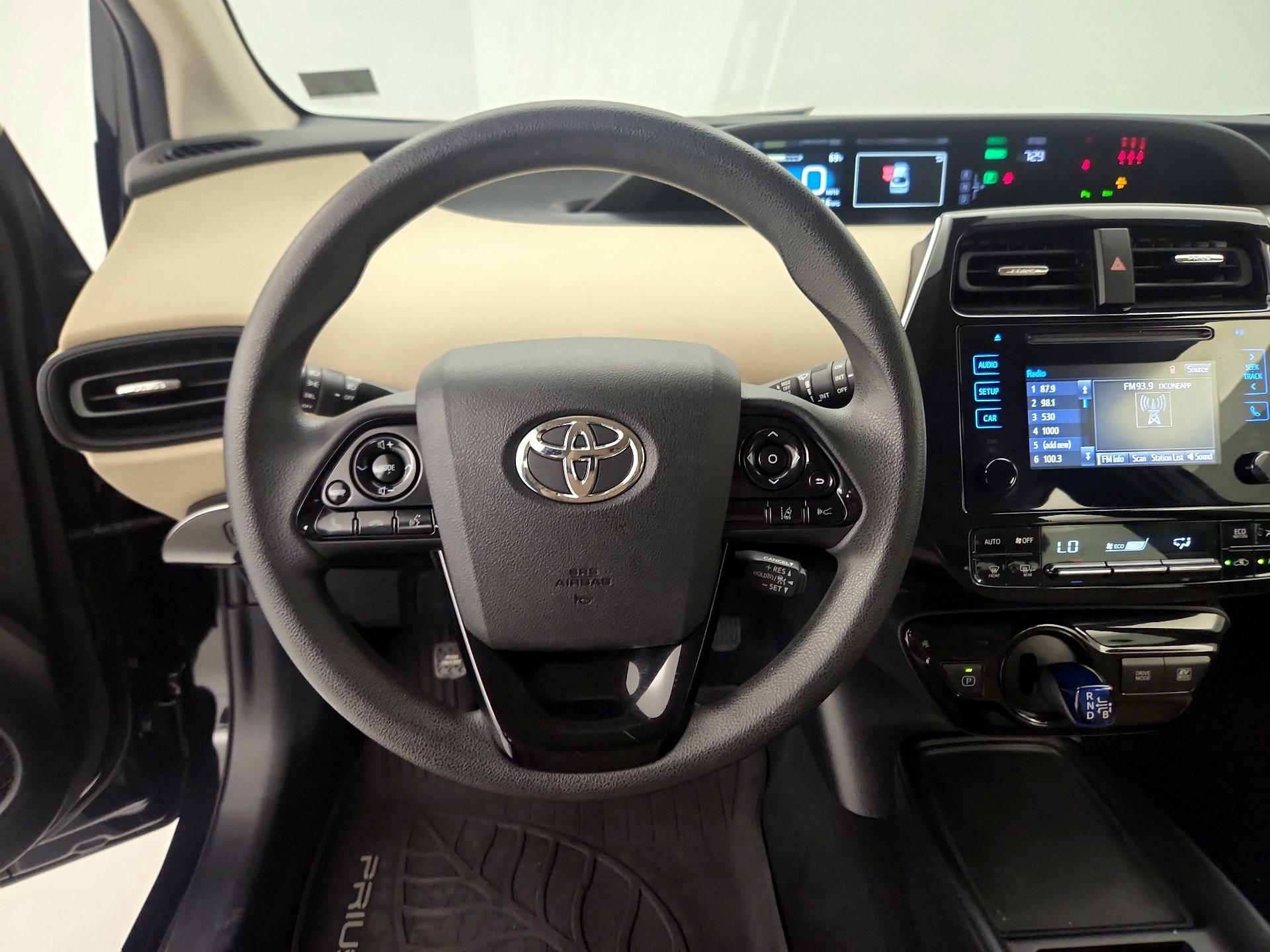 Thumbnail: 2019 Toyota Prius - 10