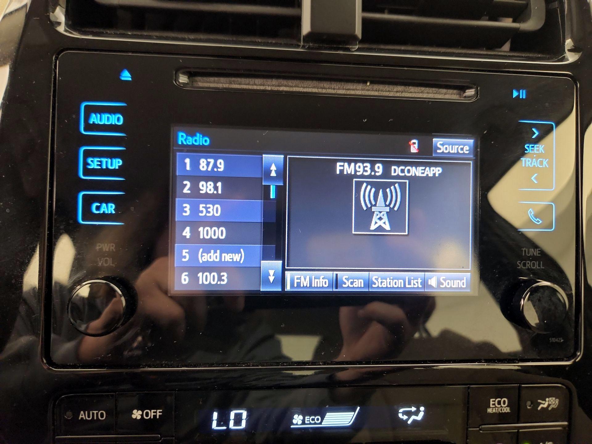Thumbnail: 2019 Toyota Prius - 15