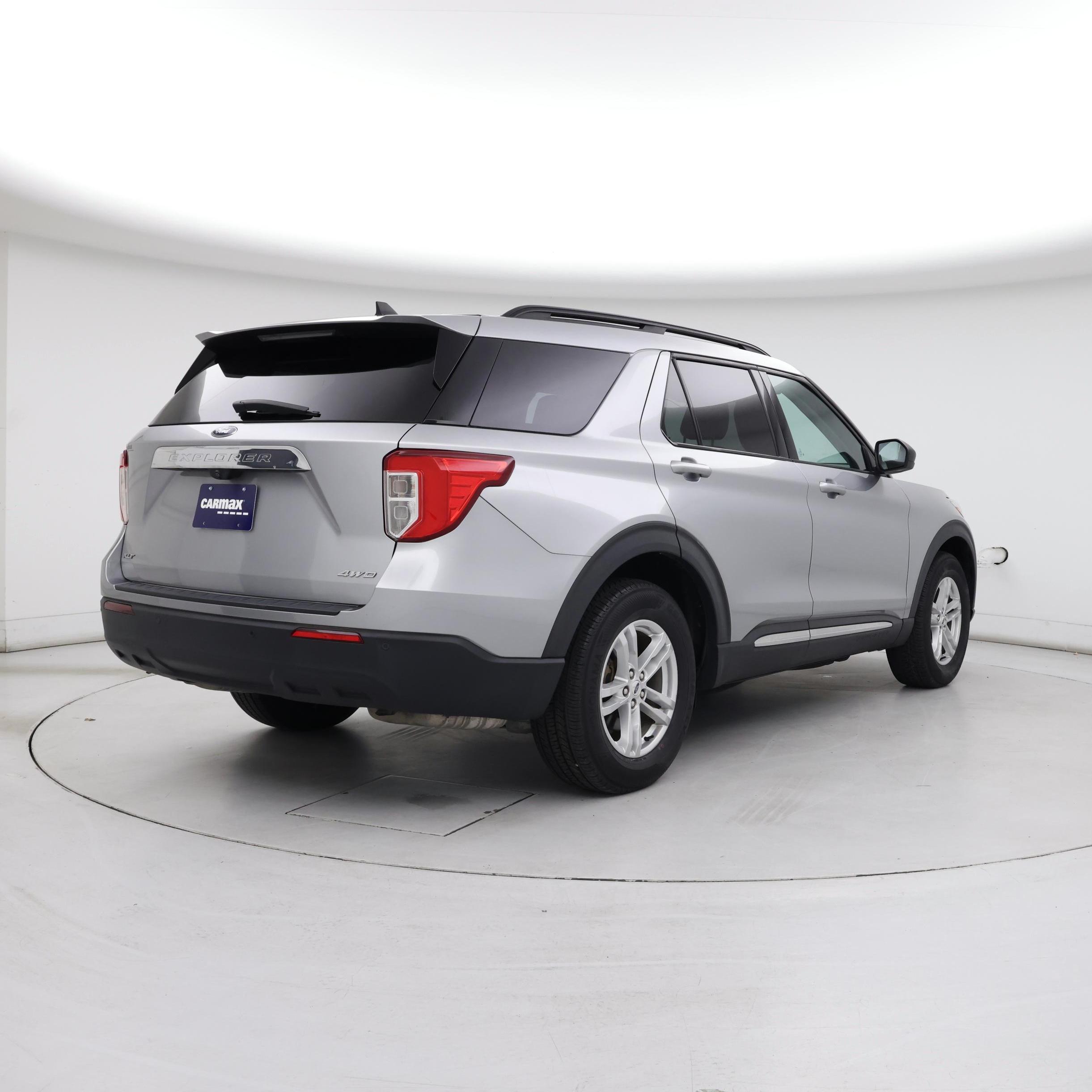 Thumbnail: 2021 Ford Explorer - 8