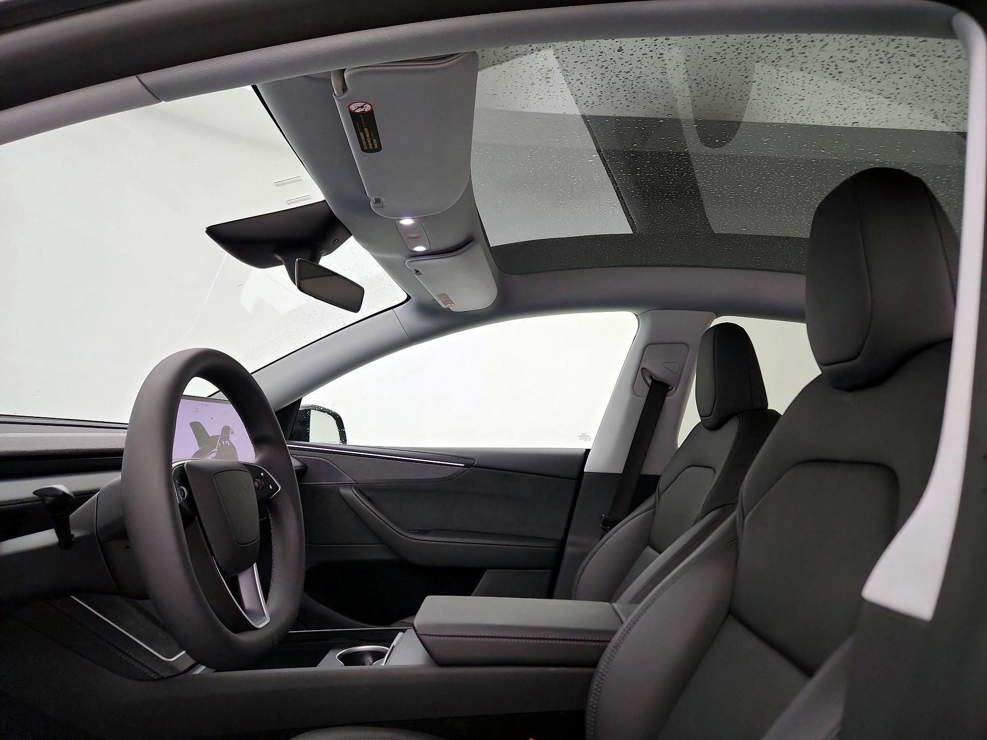 Thumbnail: 2026 Tesla Model Y - 17
