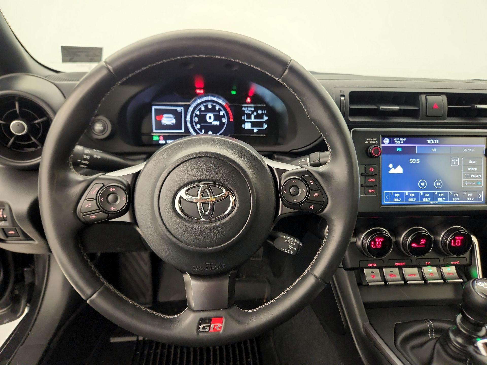 Thumbnail: 2024 Toyota GR86 - 10
